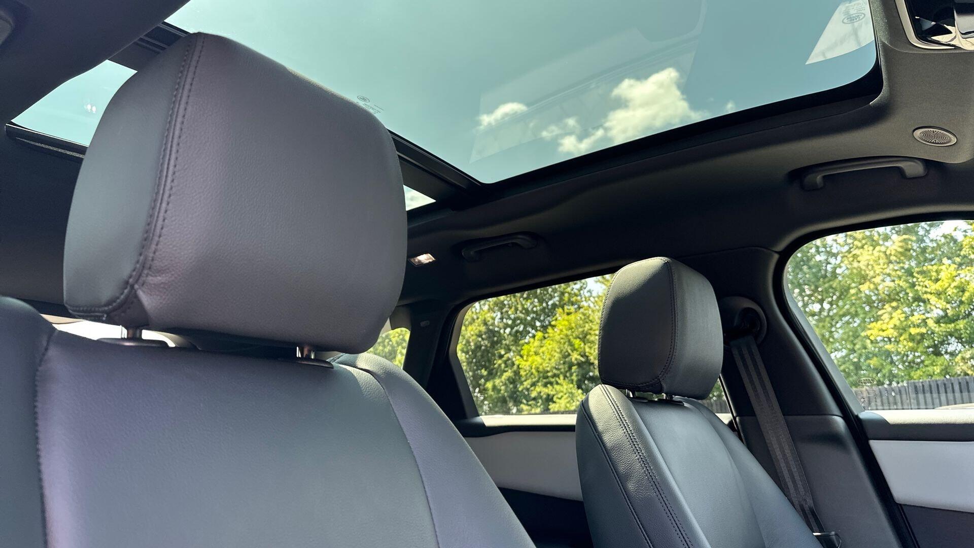 Land Rover Range Rover Velar view 22