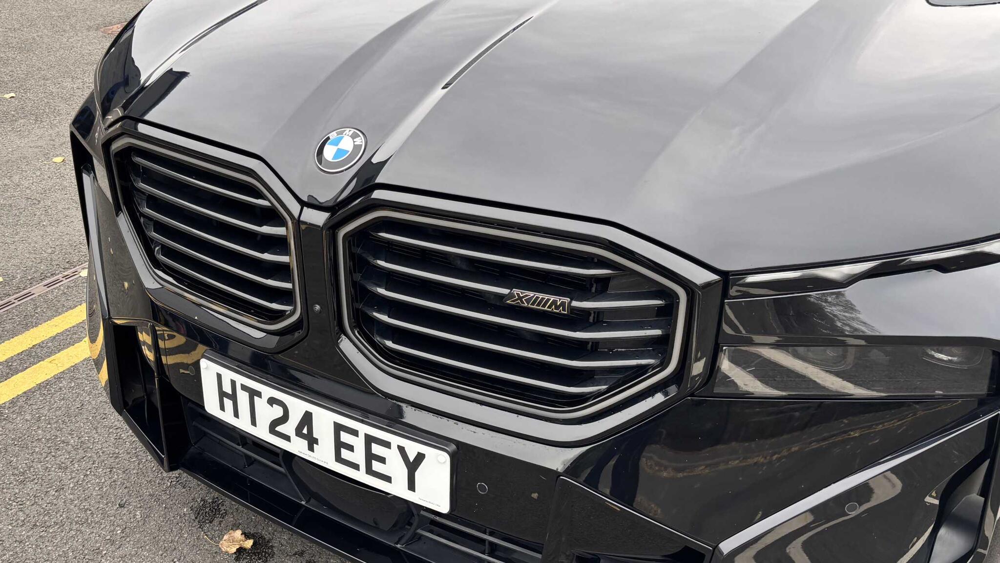 BMW XM view 37