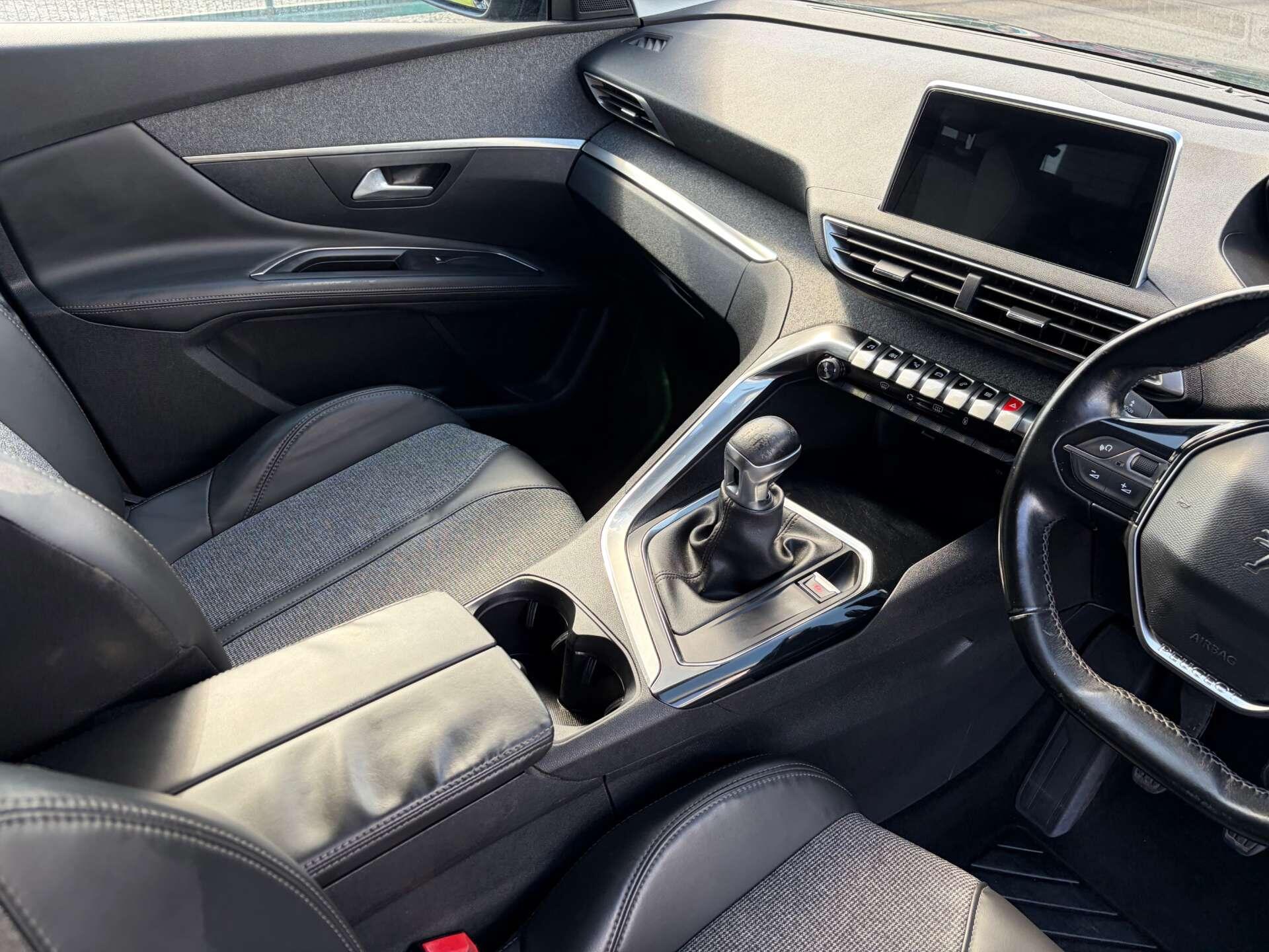 Peugeot 3008 view 39