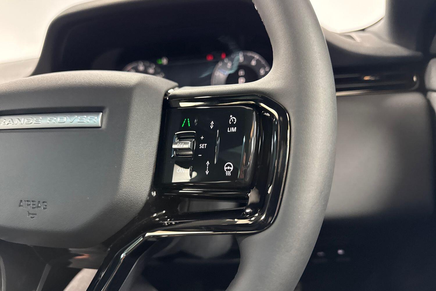 Land Rover Range Rover Evoque view 25