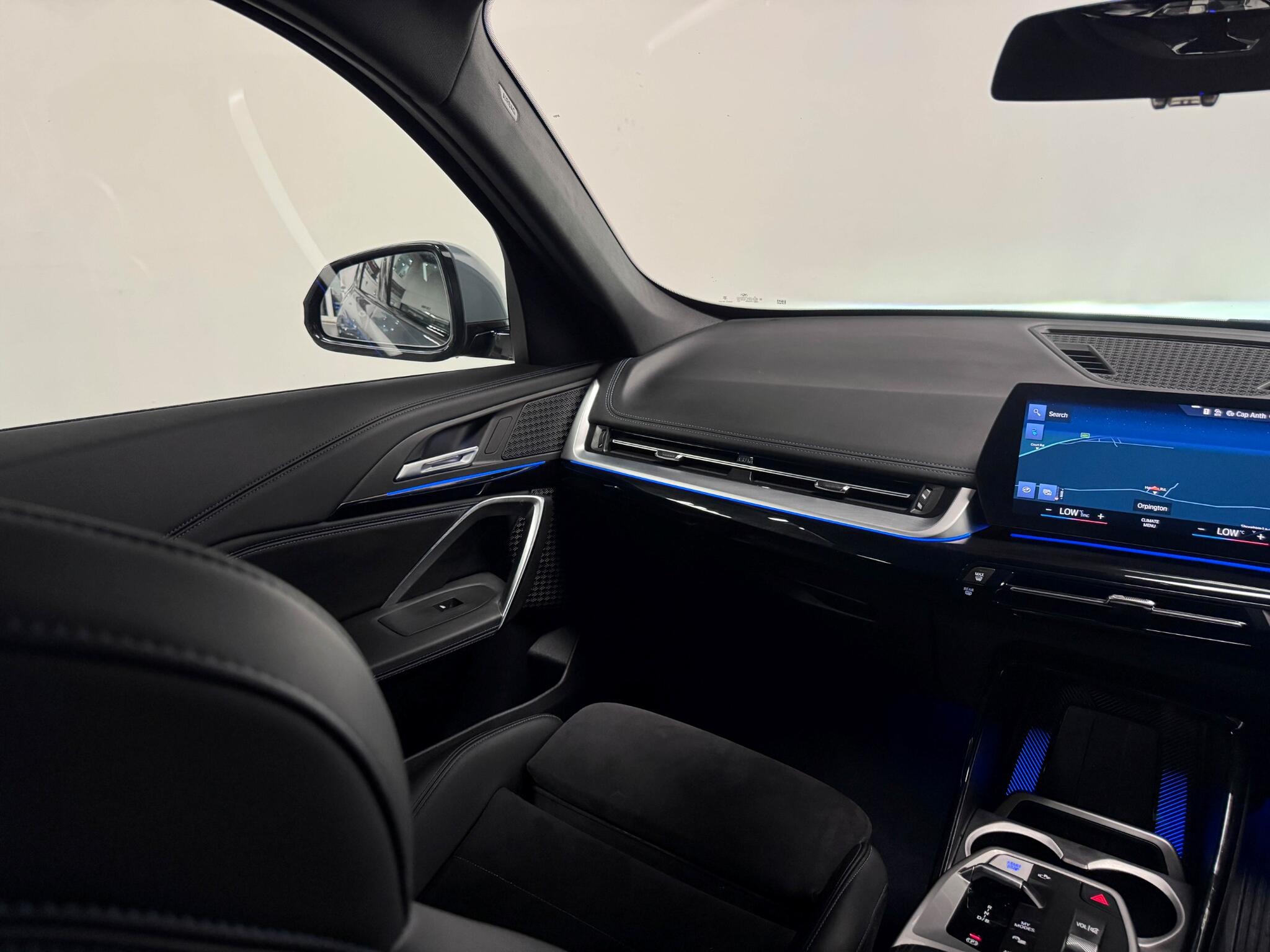 BMW Ix1 view 30