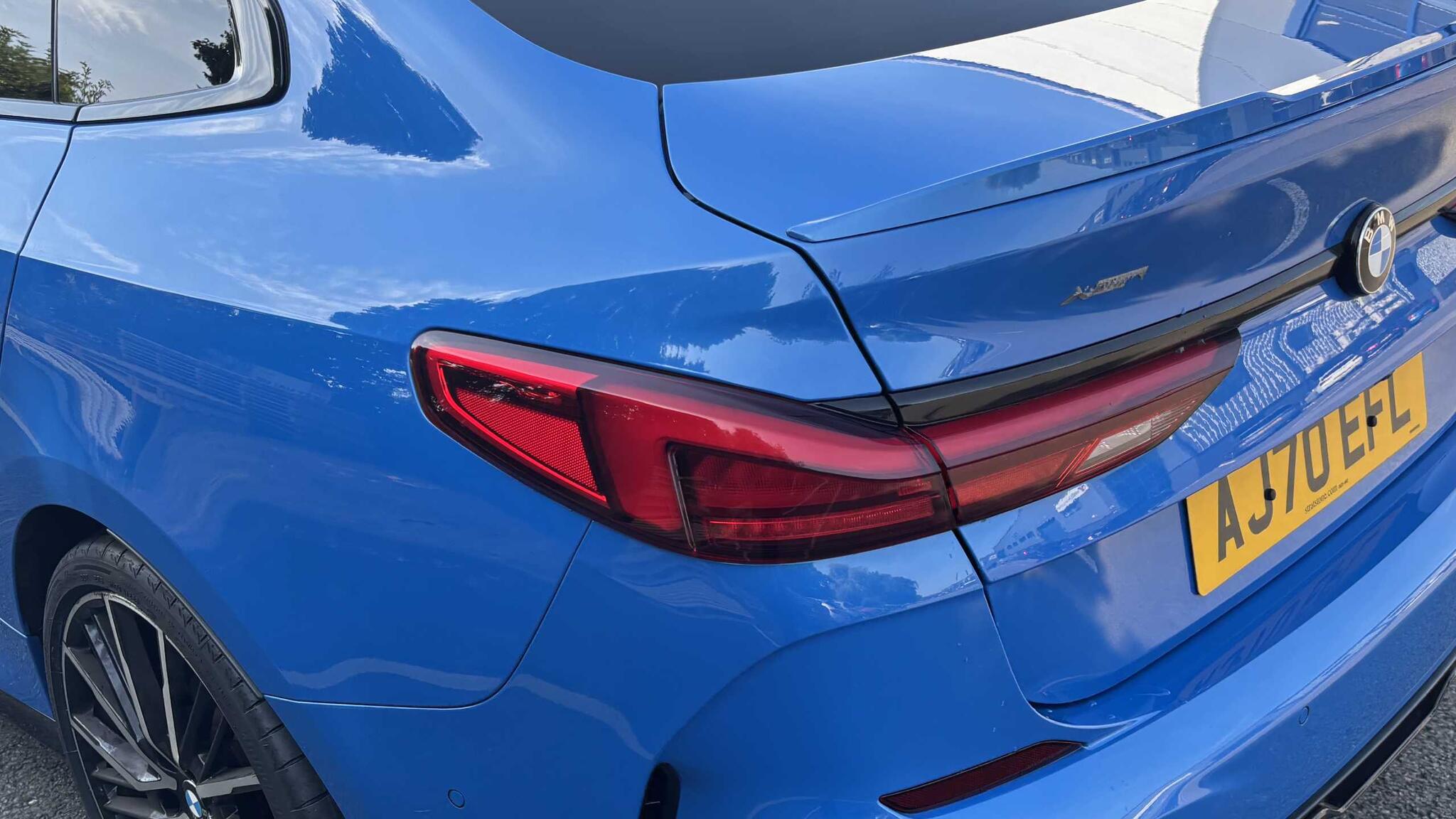 BMW 2 Series view 37