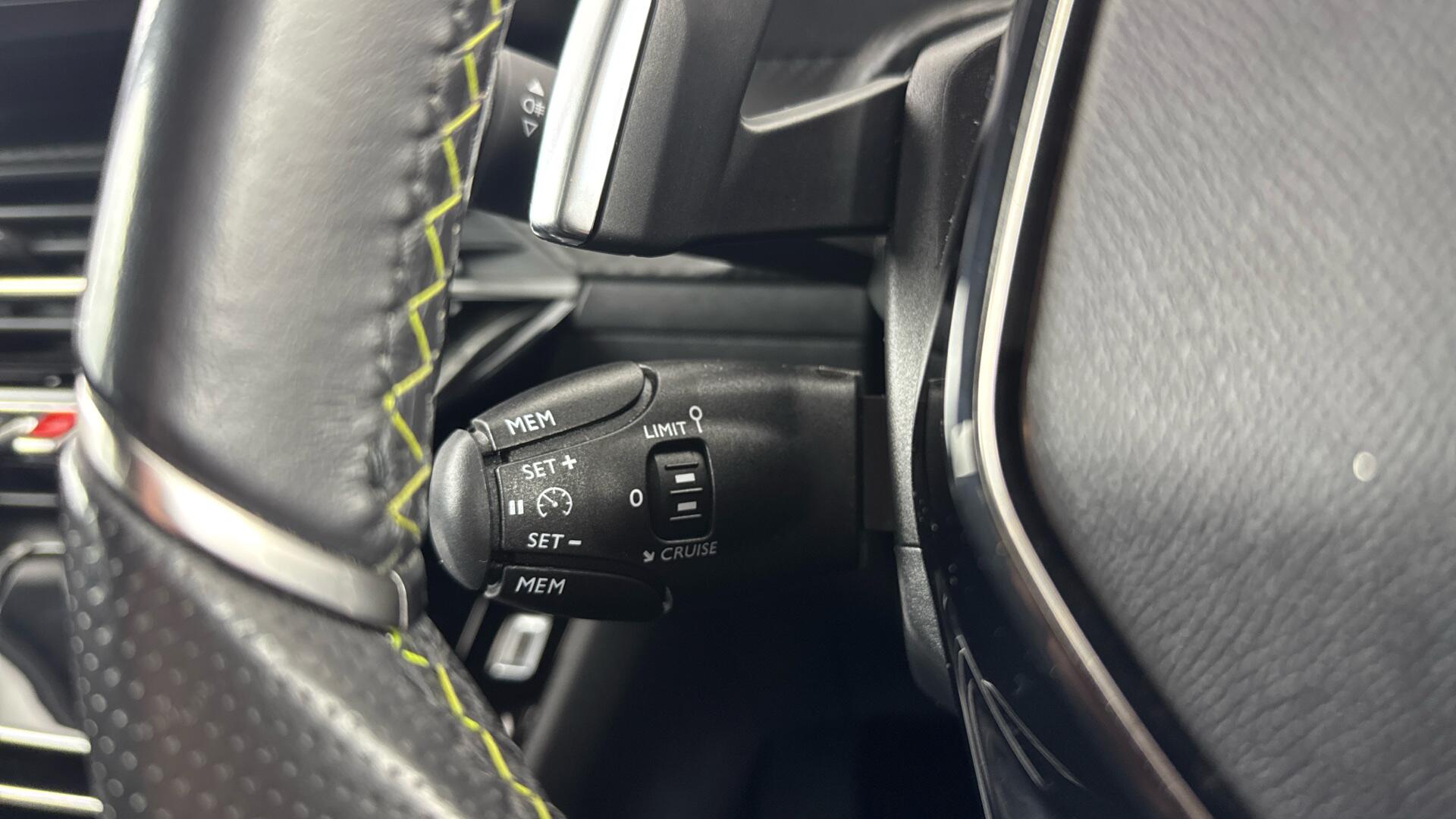 Peugeot 2008 view 43