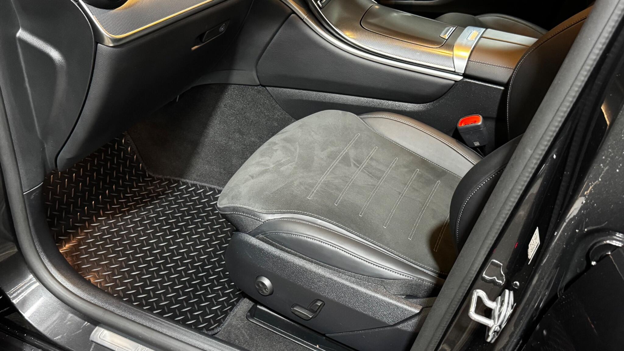 Mercedes-Benz GLC view 54