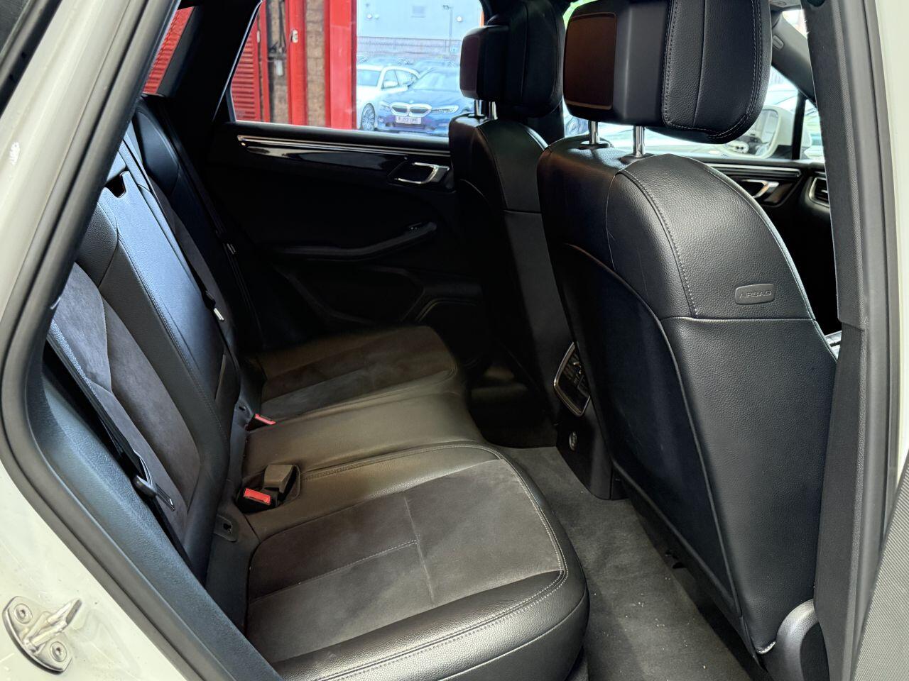 Porsche Macan view 61