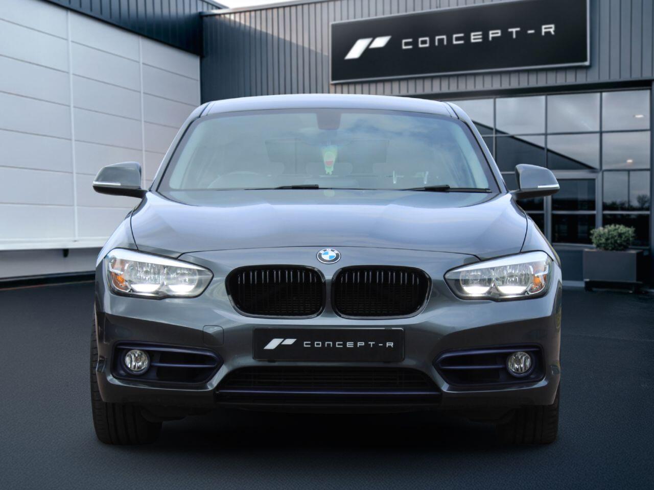 BMW 1 Series view 4