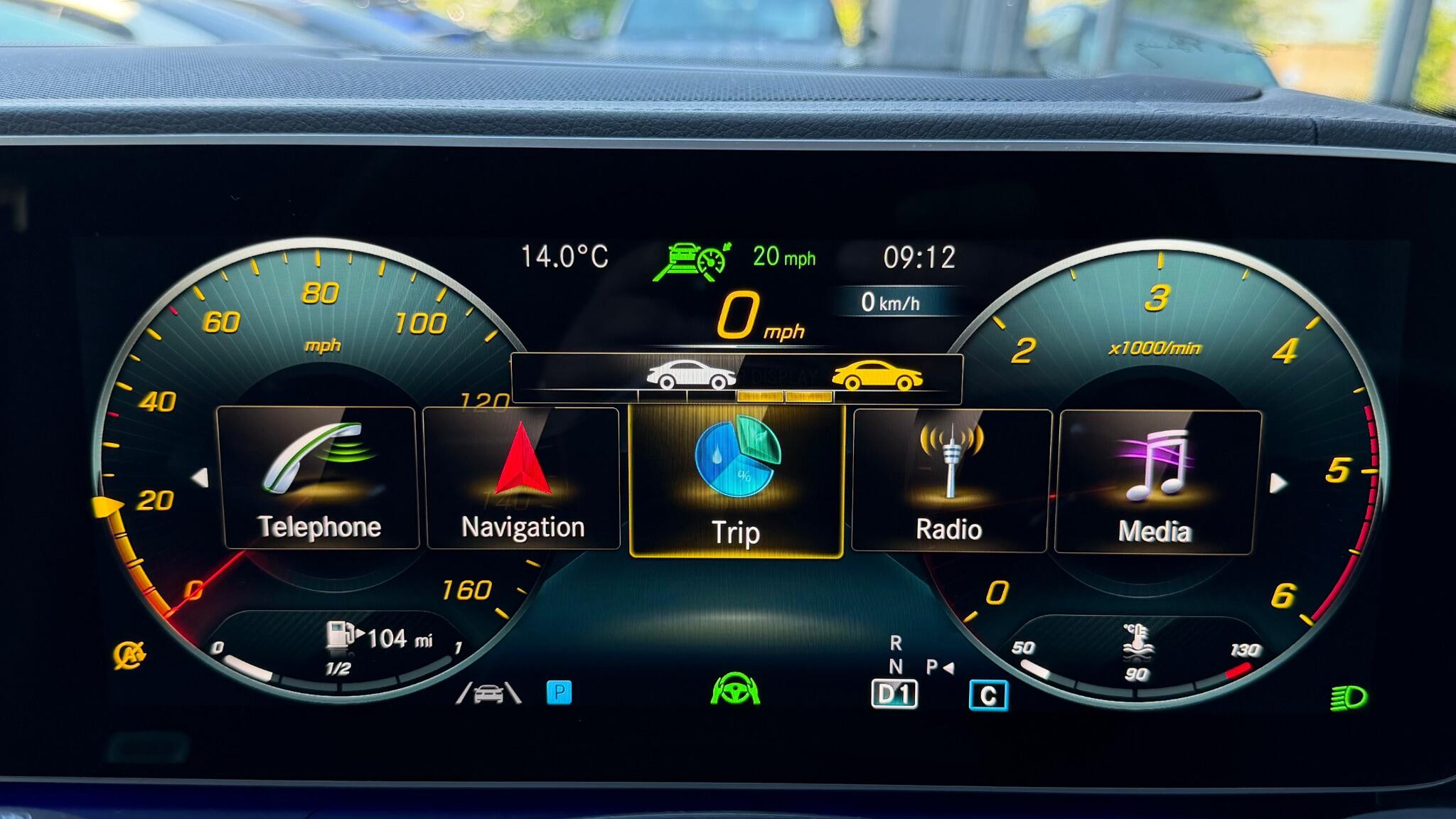Mercedes-Benz Gle view 29