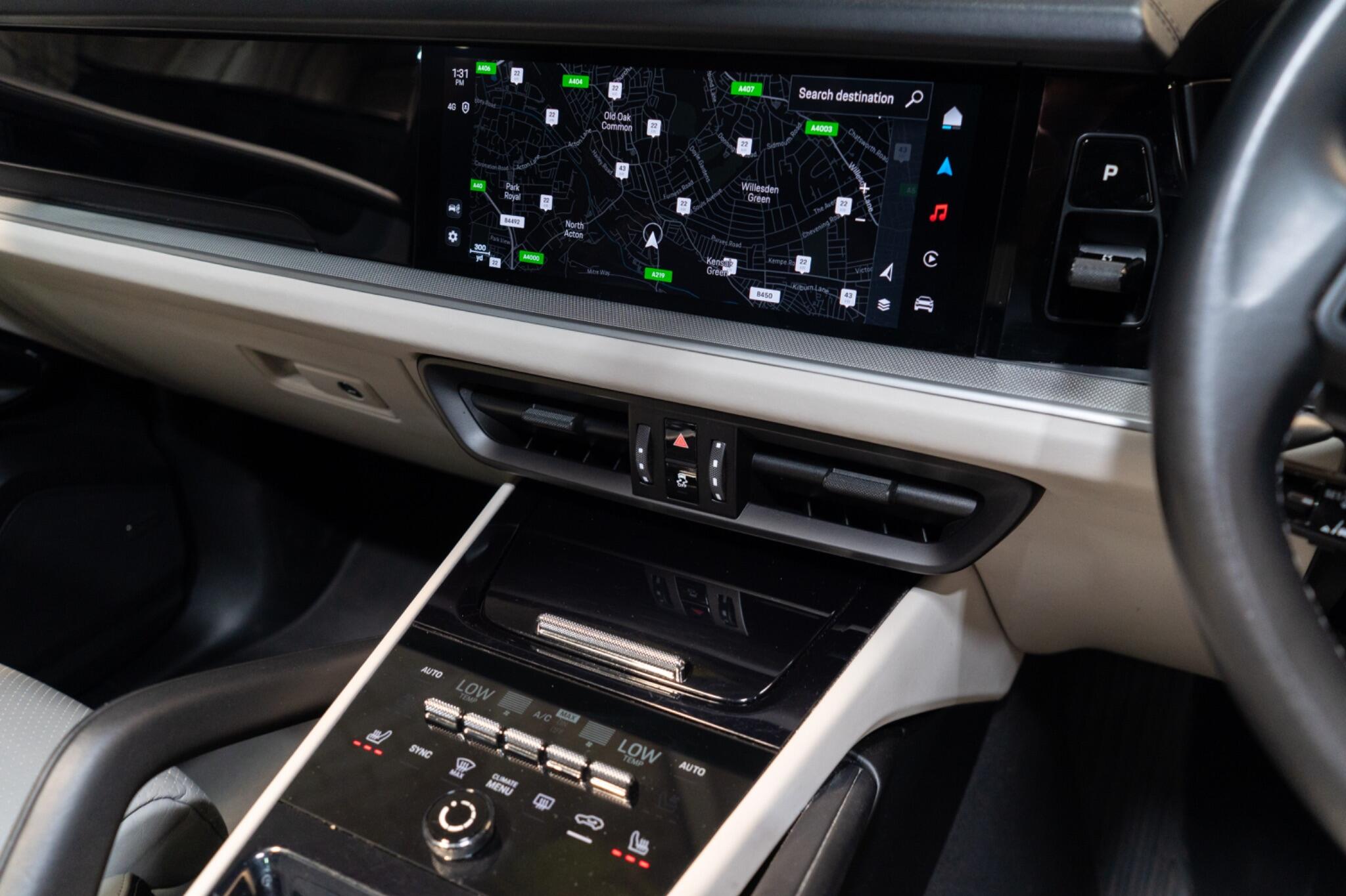 Porsche Cayenne view 20