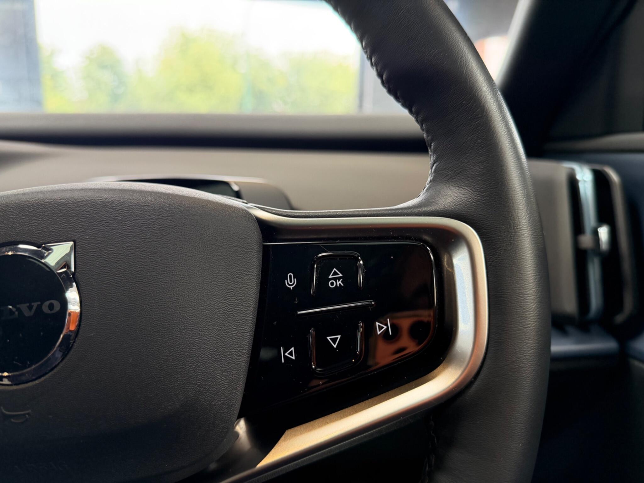 Volvo Ex30 view 44