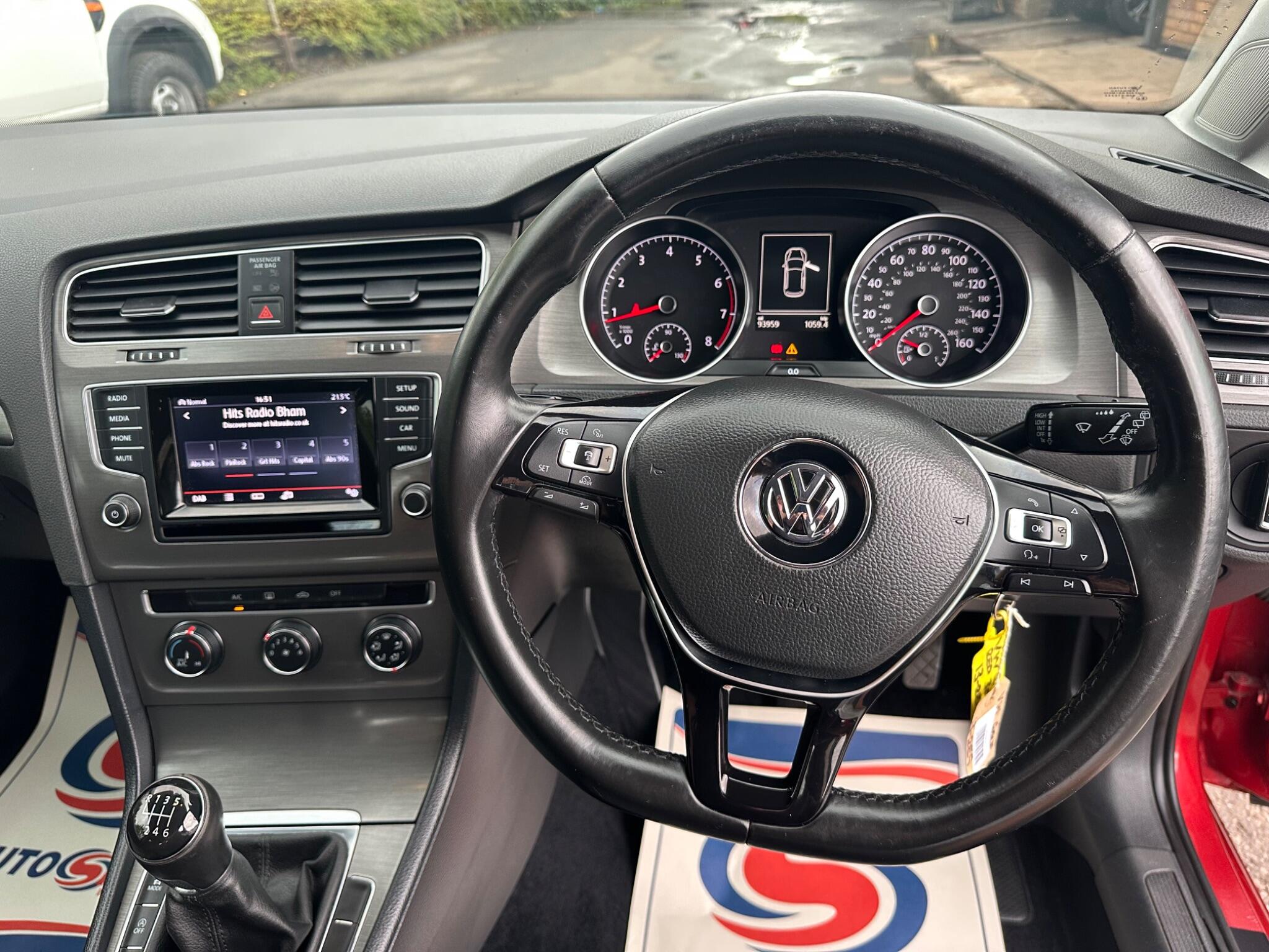 Volkswagen Golf view 39