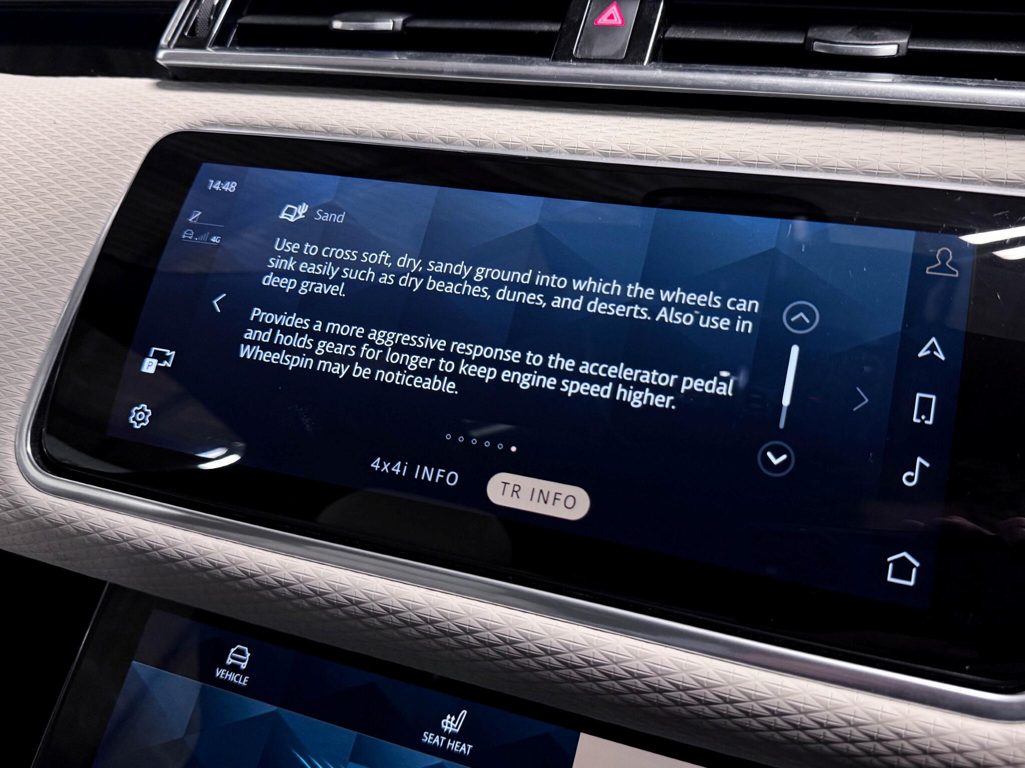 Land Rover Range Rover Velar view 49