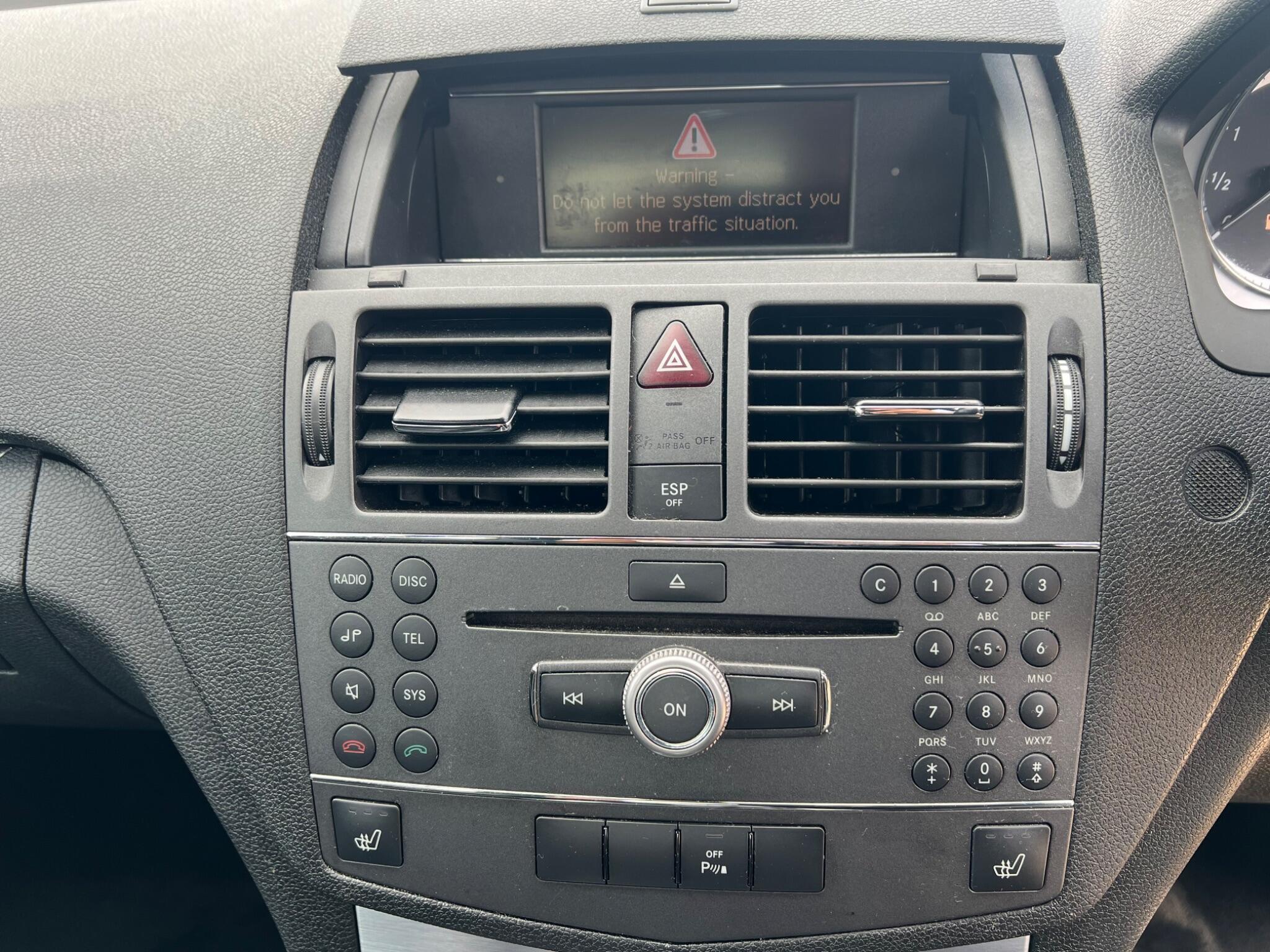 Mercedes-Benz C-Class view 31