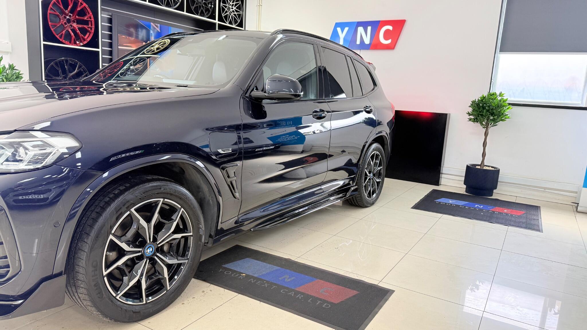 BMW X3 view 10