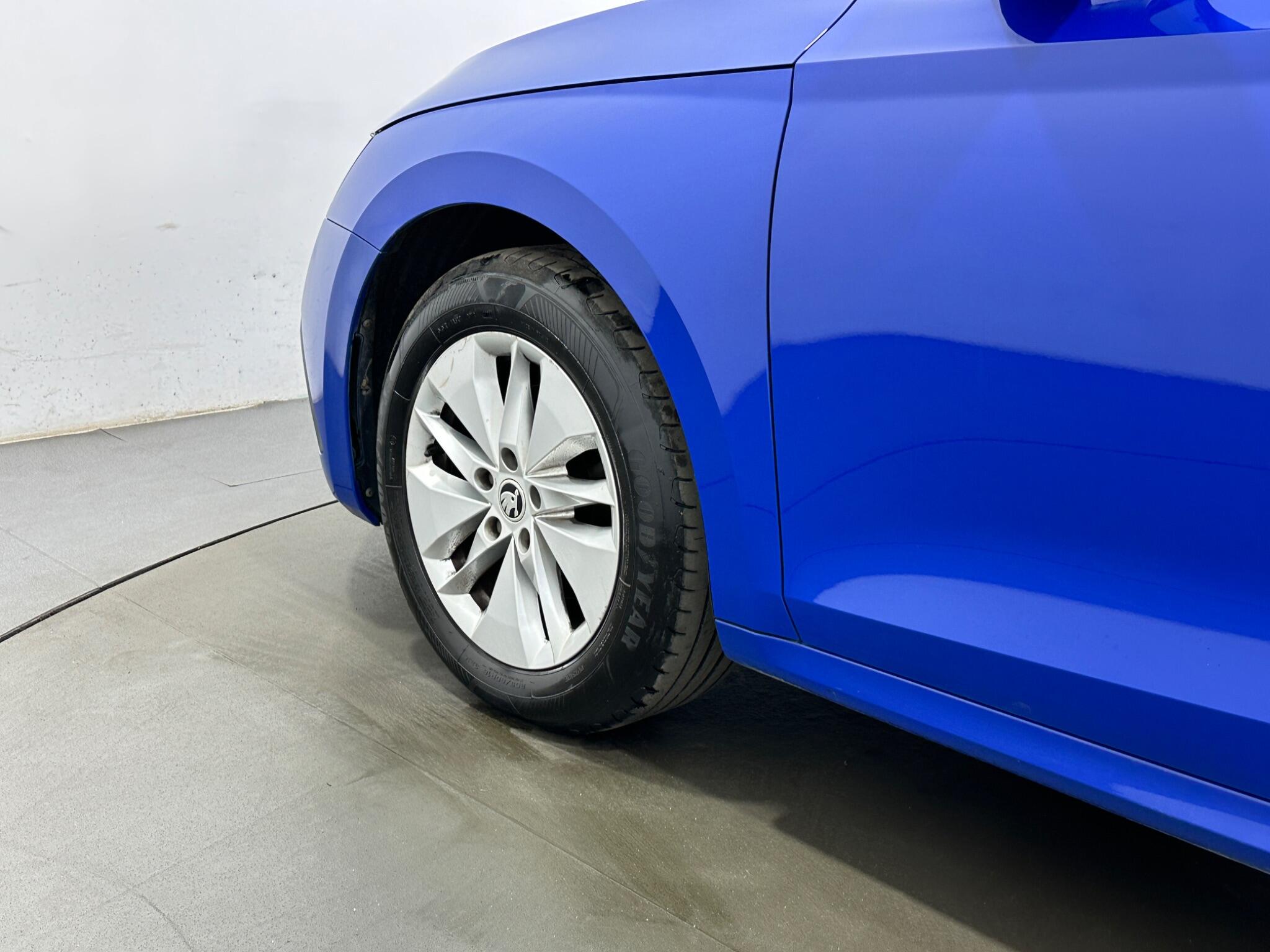 Skoda Octavia view 50