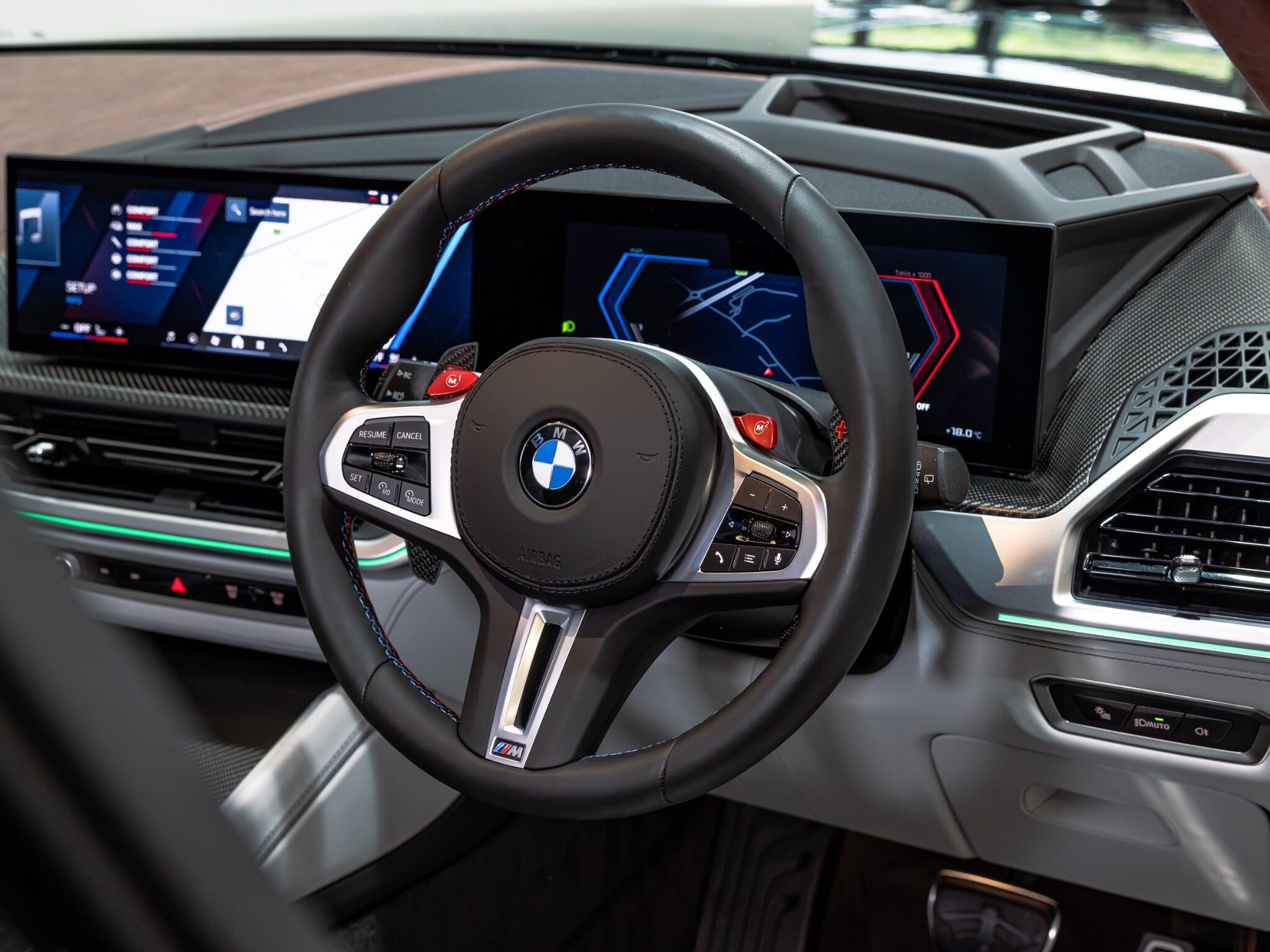 BMW XM view 19