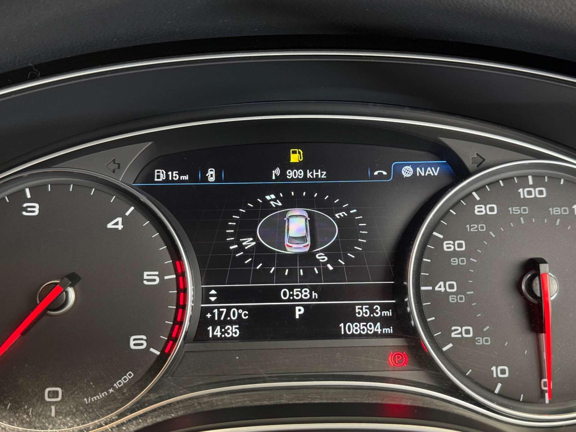Audi A6 view 33