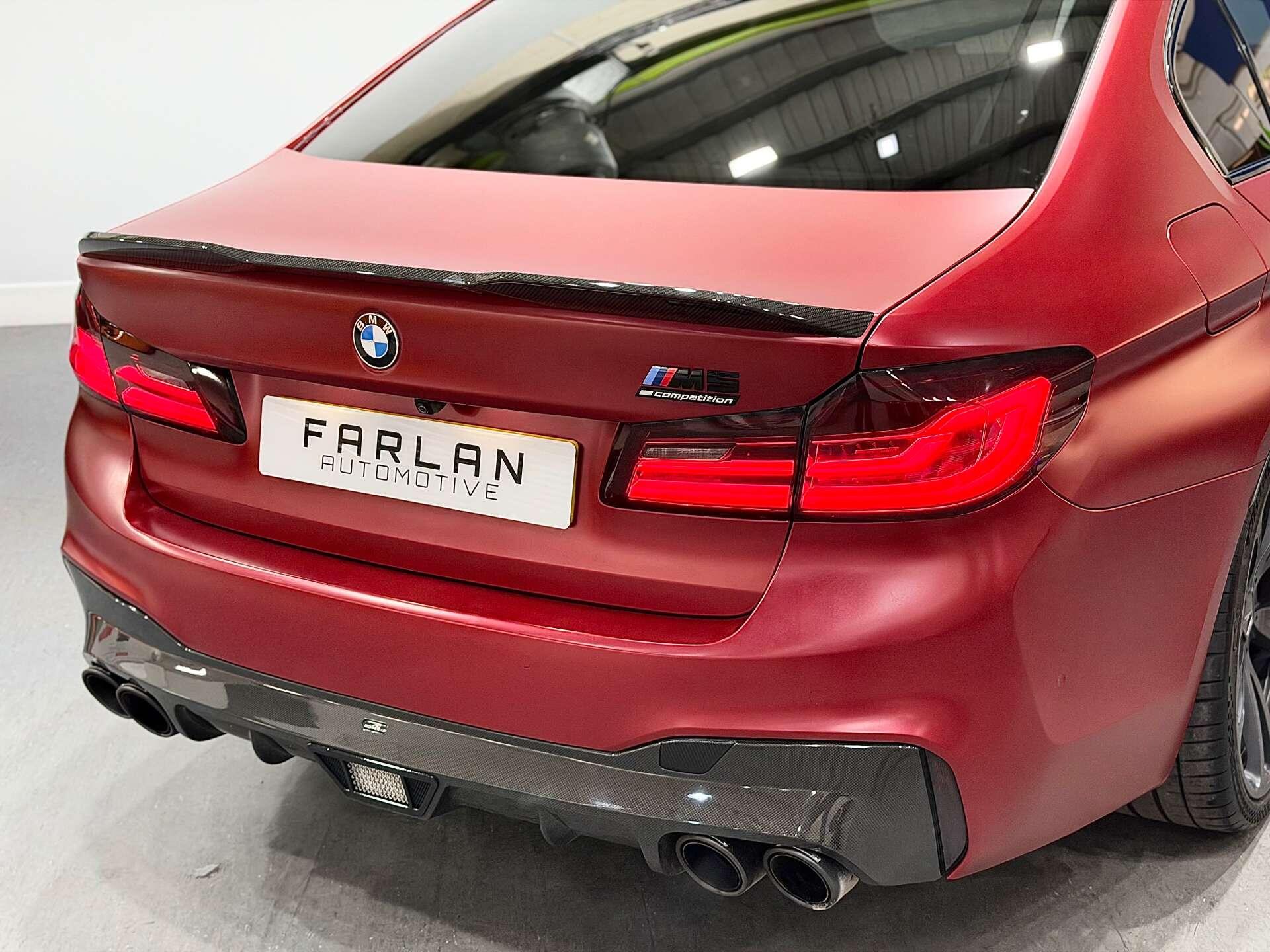 BMW M5 view 32