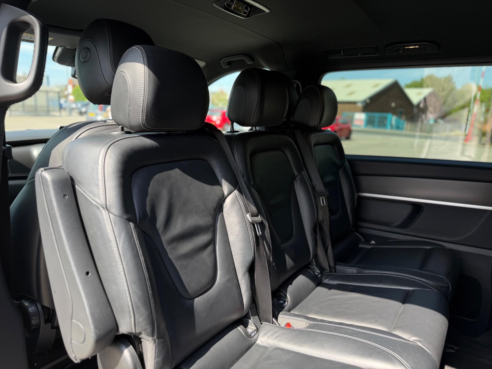 Mercedes-Benz V-Class view 19