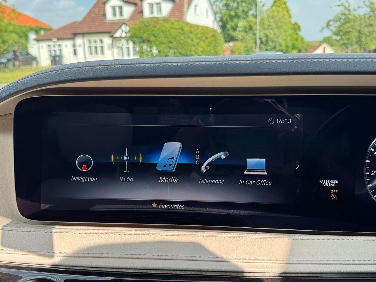 Mercedes-Benz S Class view 9