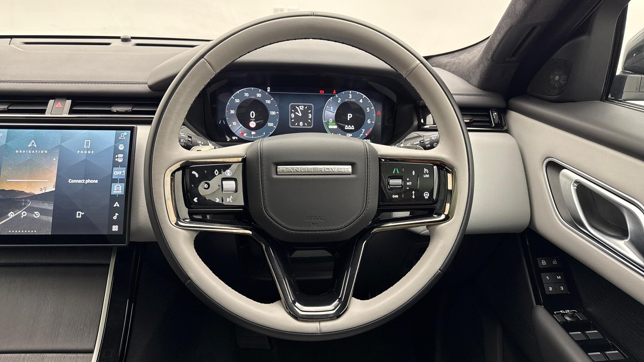 Land Rover Range Rover Velar view 15