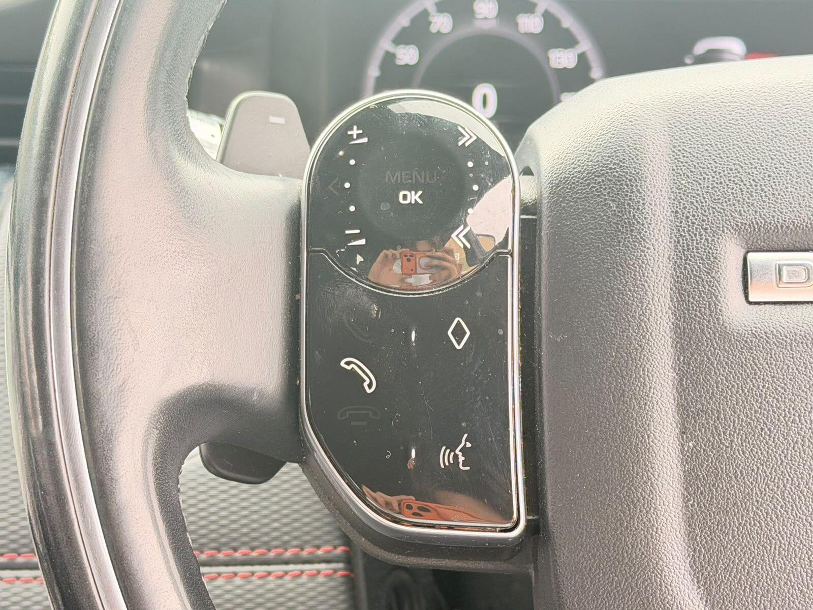 Land Rover Discovery Sport view 26