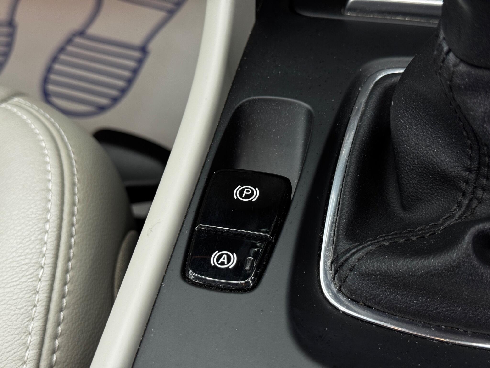 Volvo XC40 view 26