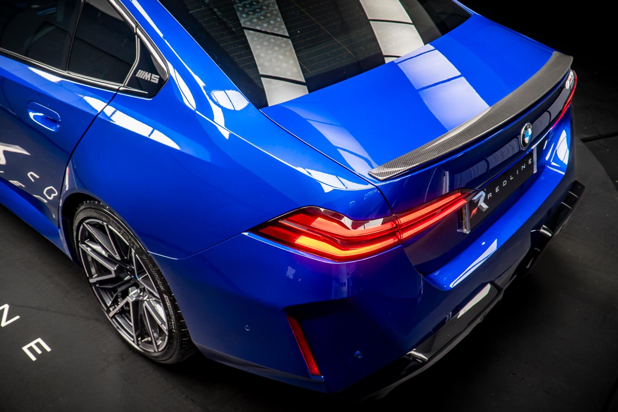 BMW M5 view 19