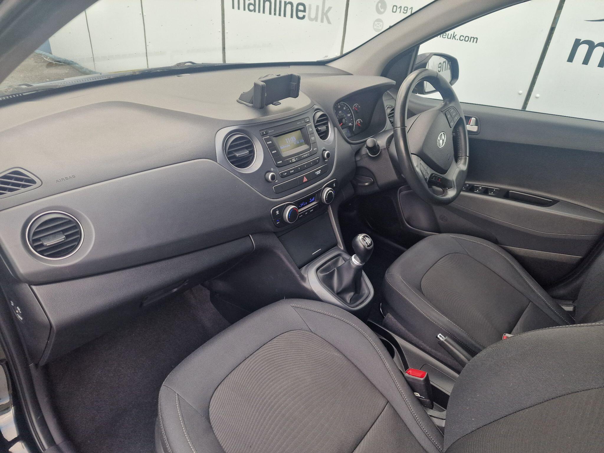 Hyundai I10 view 35