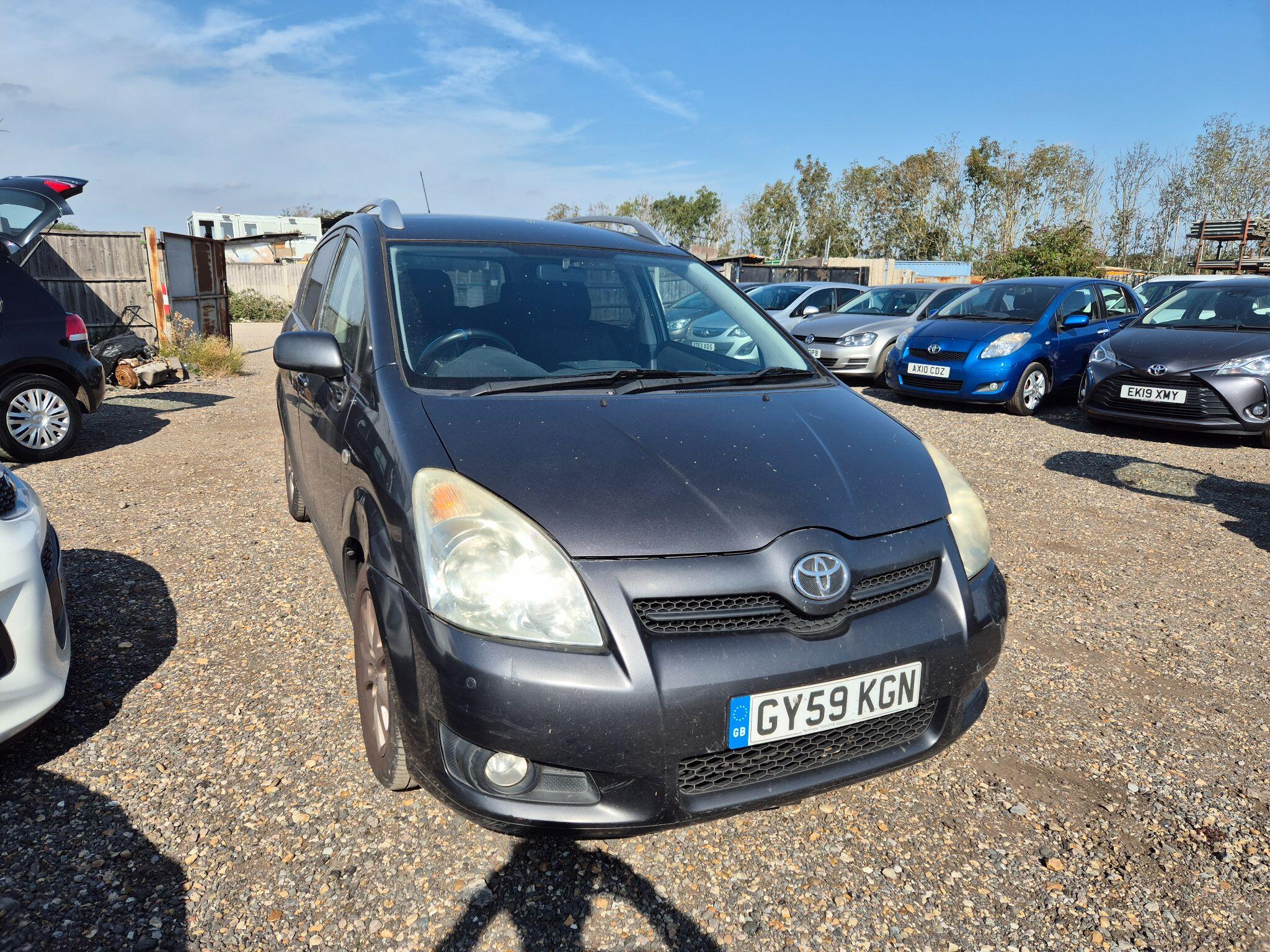 2009 Toyota Corolla Verso in Grey for sale
