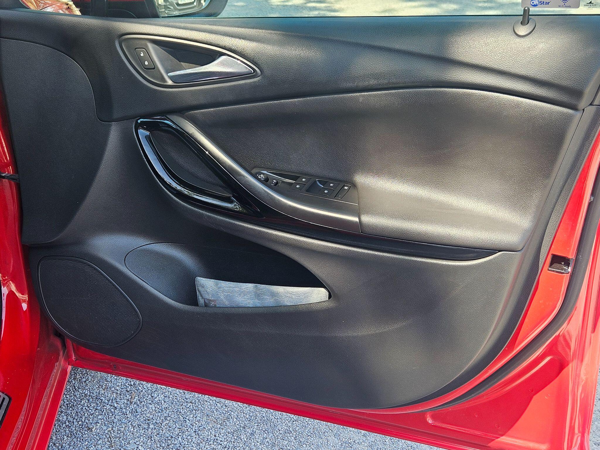 2016 Vauxhall Astra image 48