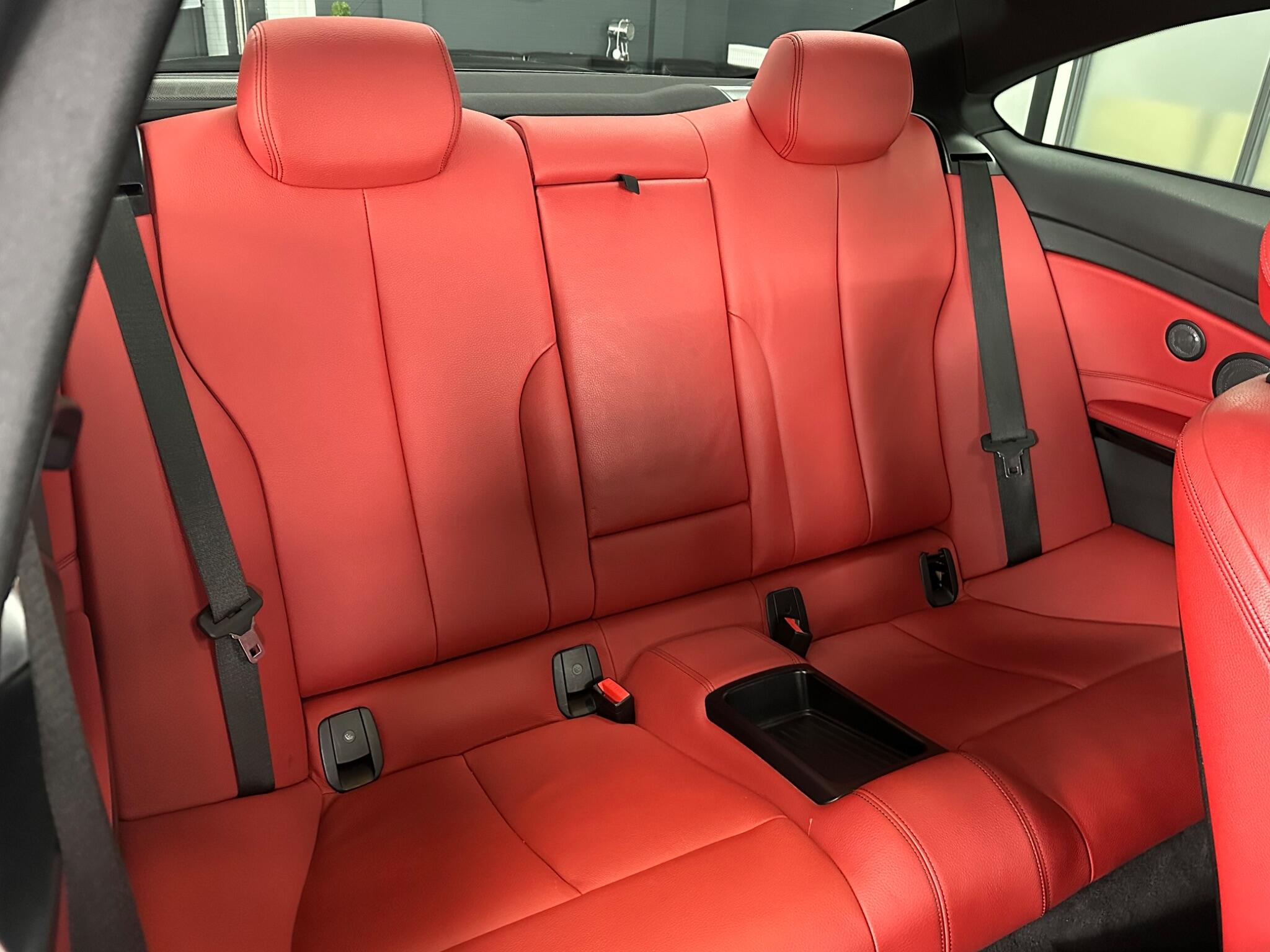 BMW 4 Series view 32