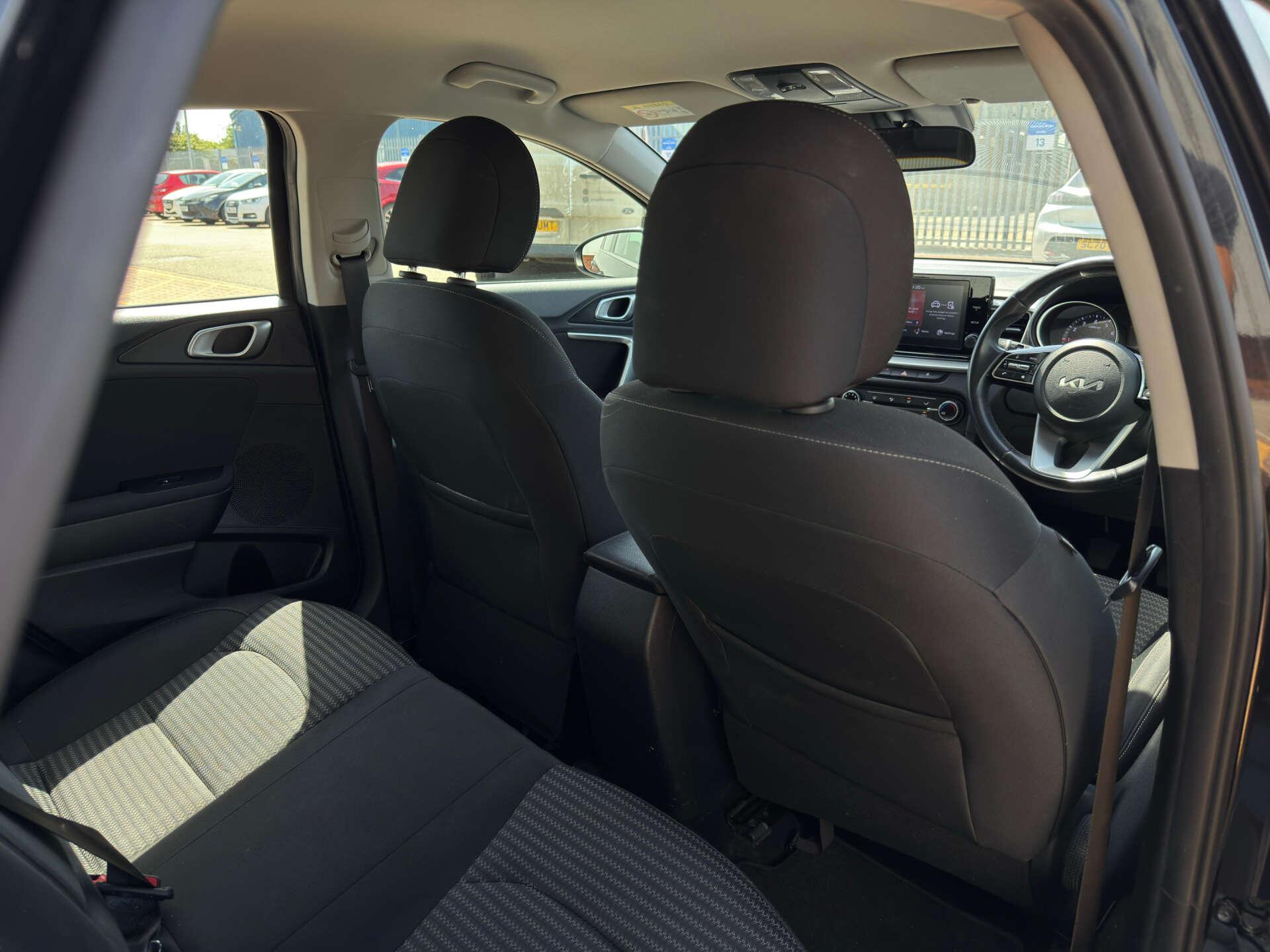 Kia Ceed view 25