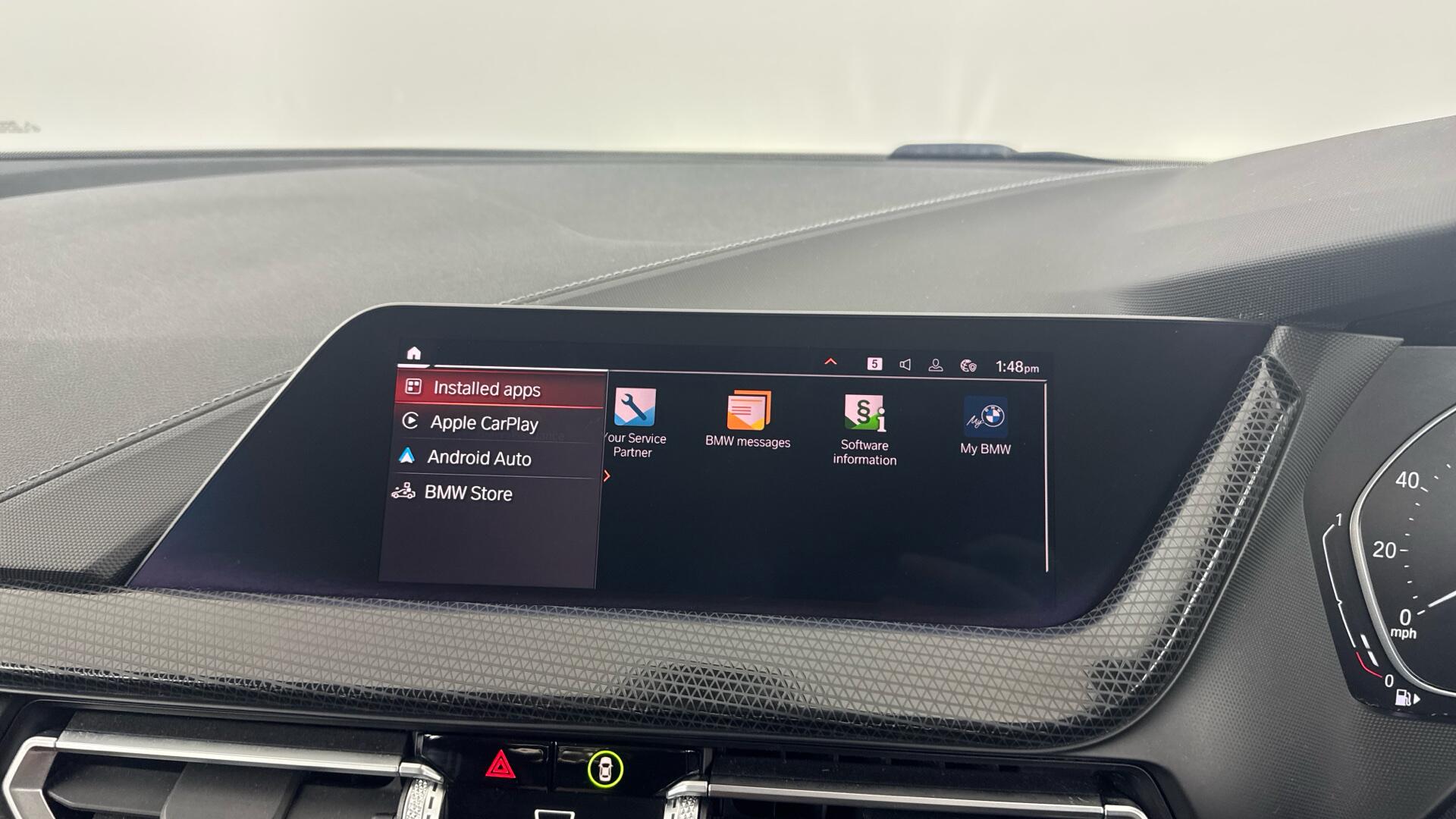 BMW 1 Series view 32