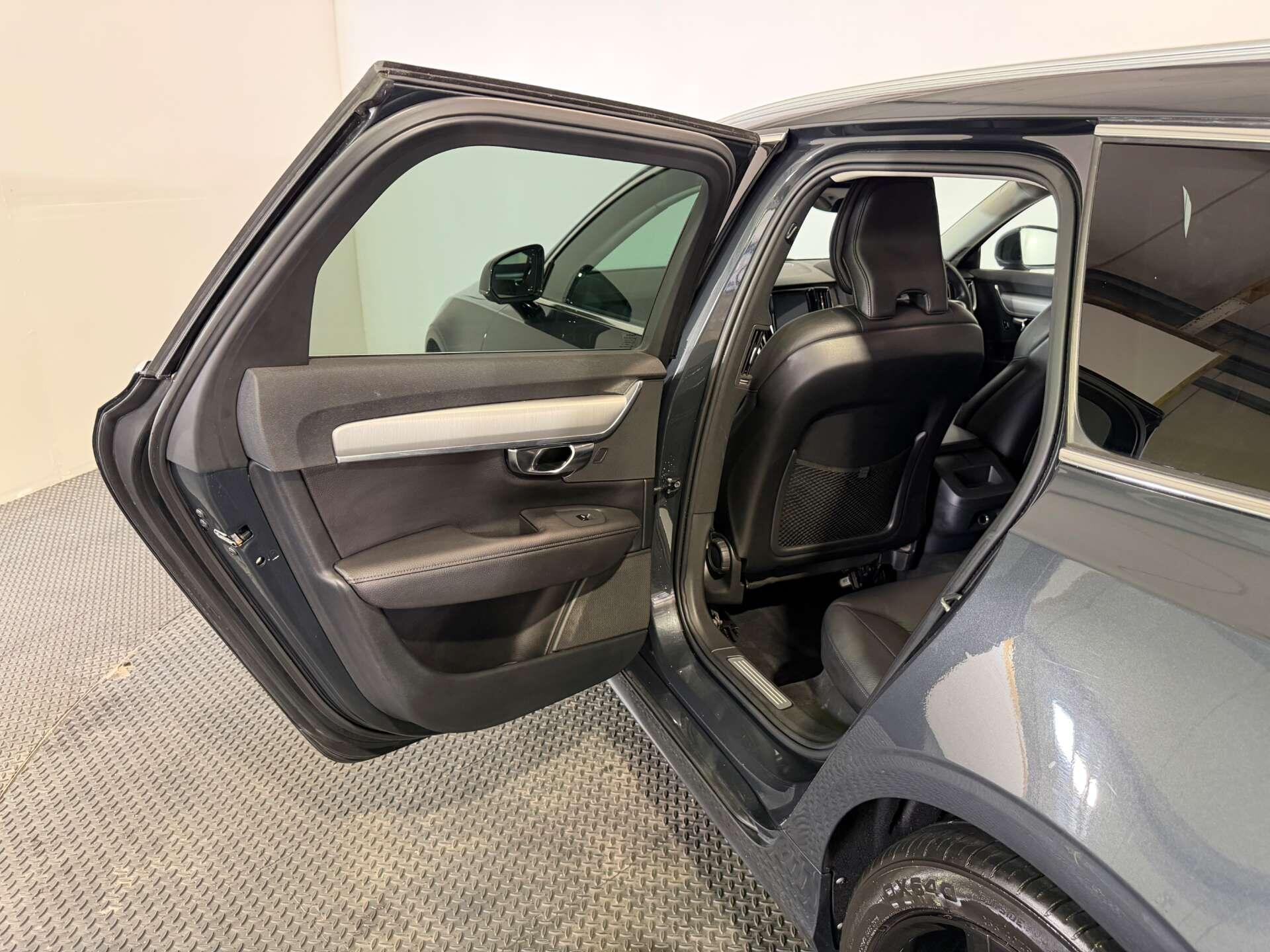 Volvo V90 view 56