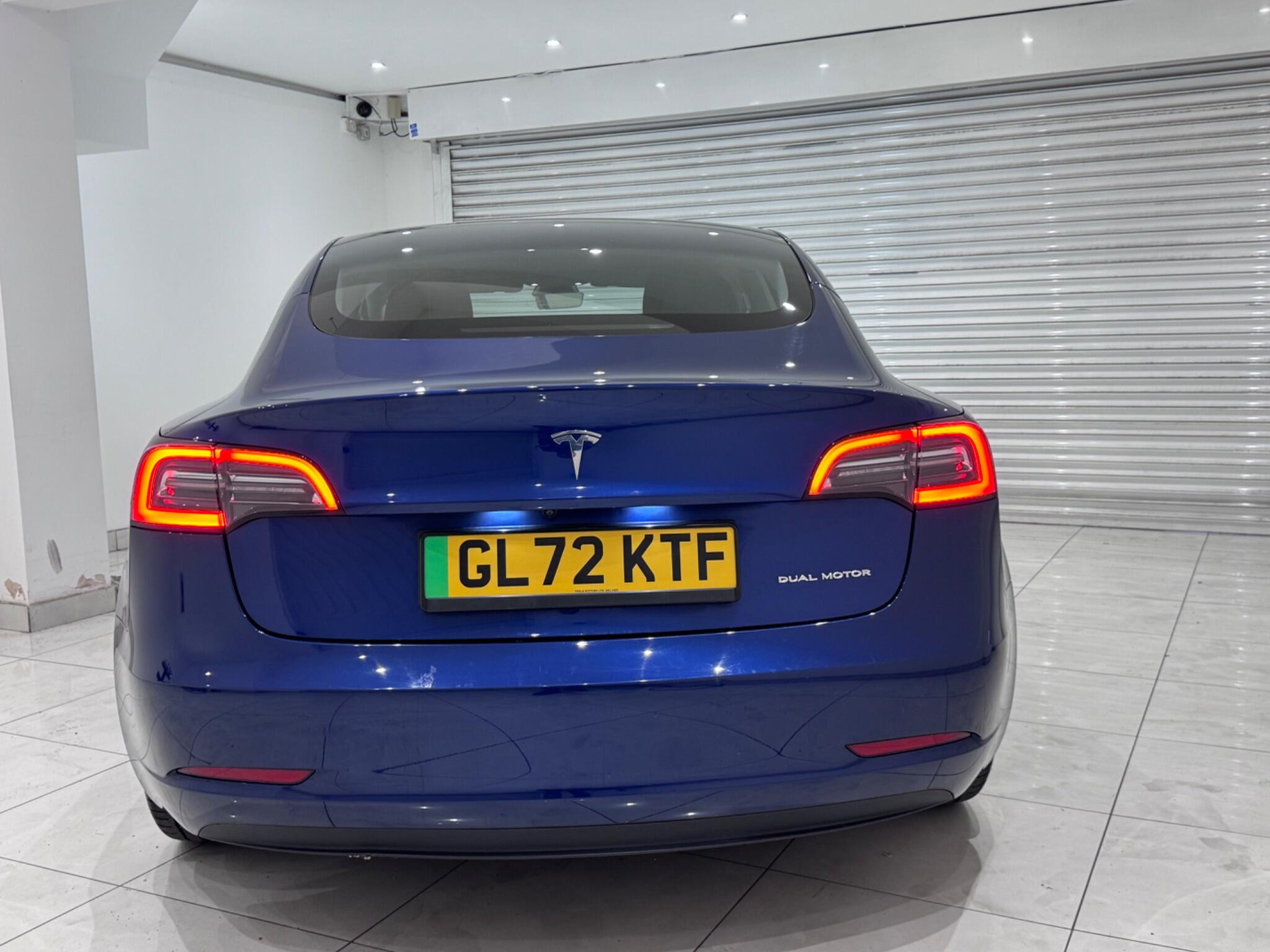 Tesla Model 3 view 7