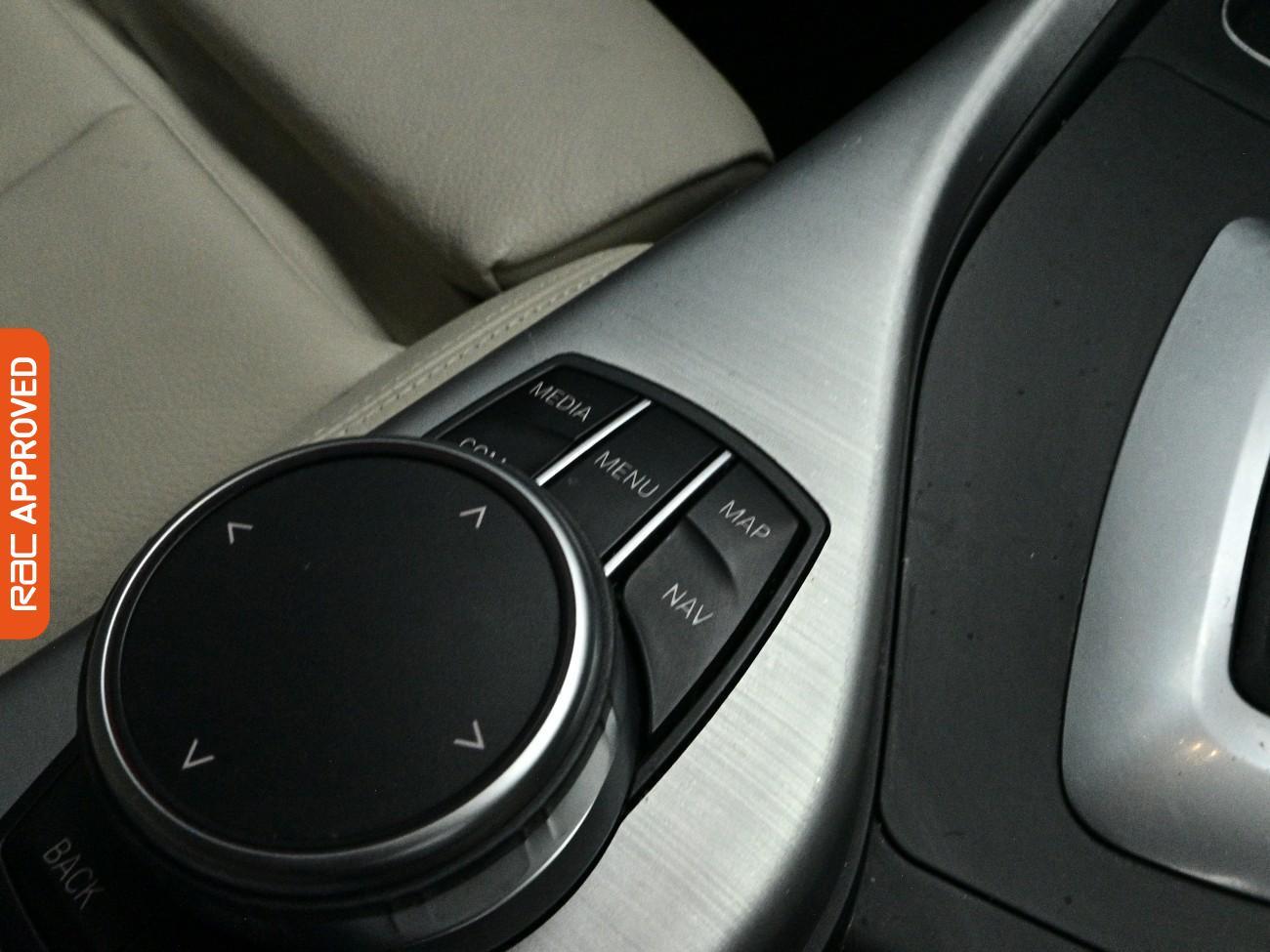 BMW 1 Series view 15