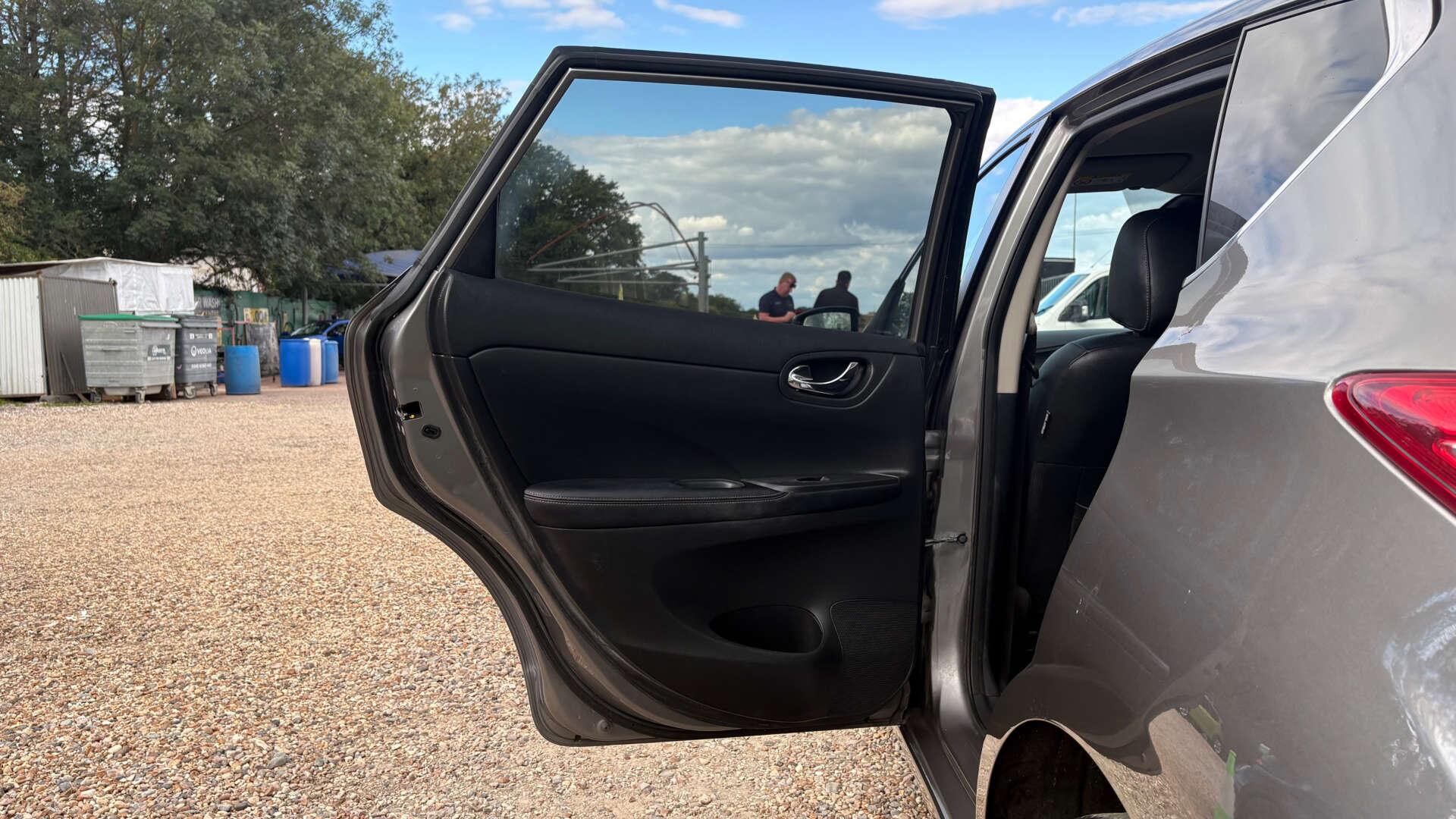 Nissan Pulsar view 34