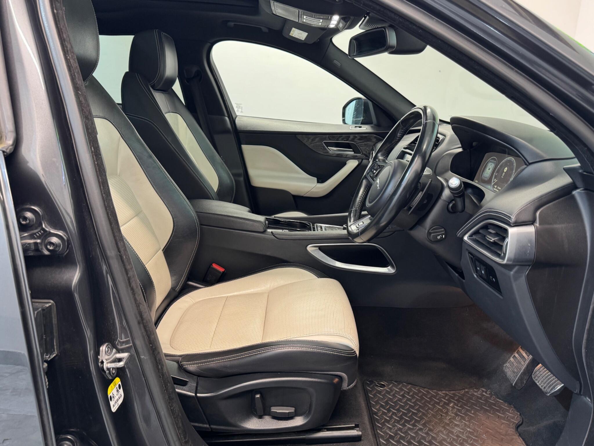 Jaguar F-Pace view 21
