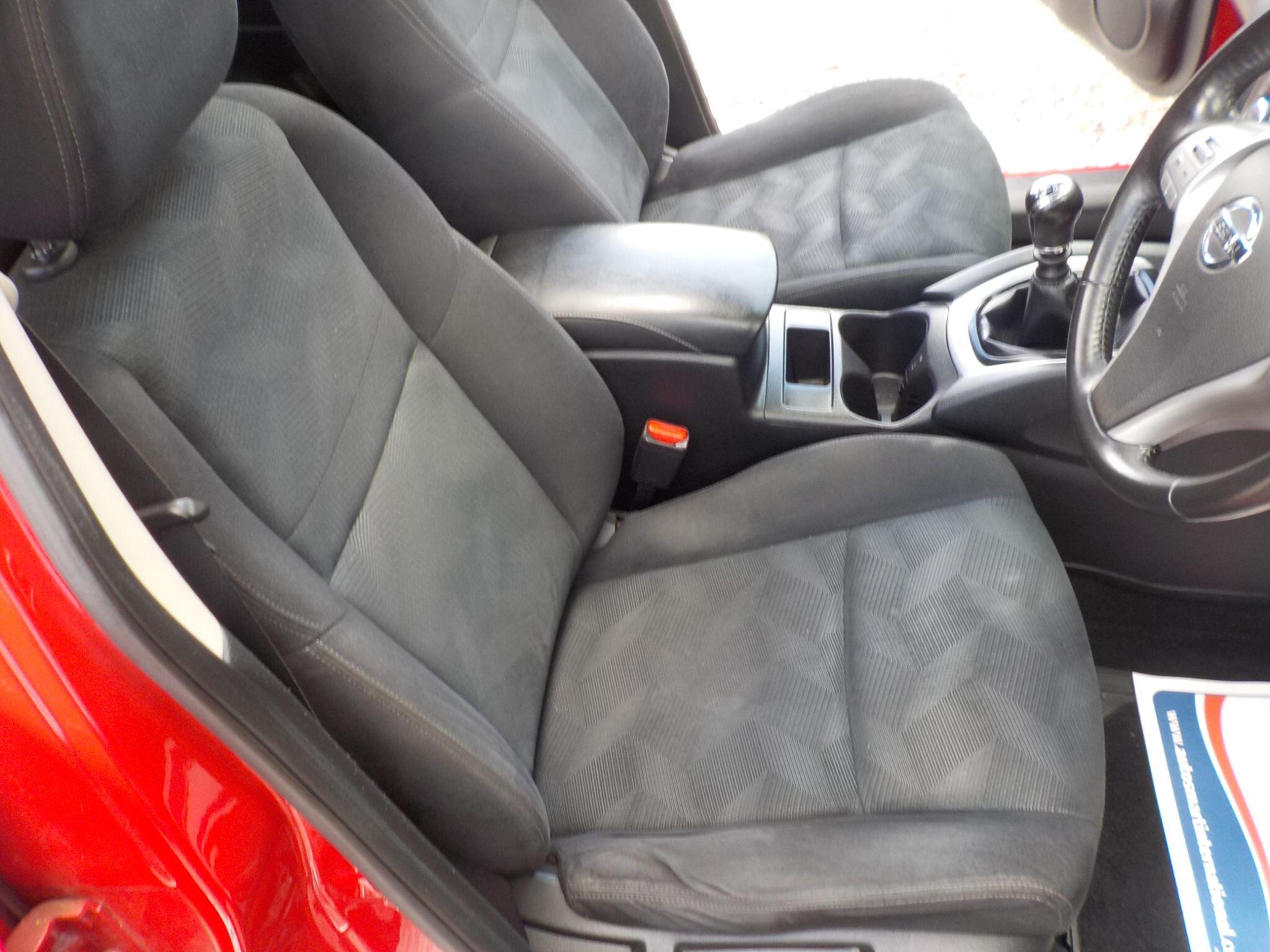 Nissan X-Trail 1.6 dCi N-Vision Euro 6 (s/s) 5dr