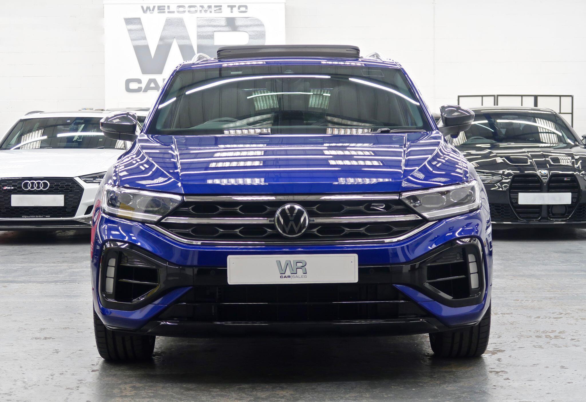 Volkswagen T-Roc view 2