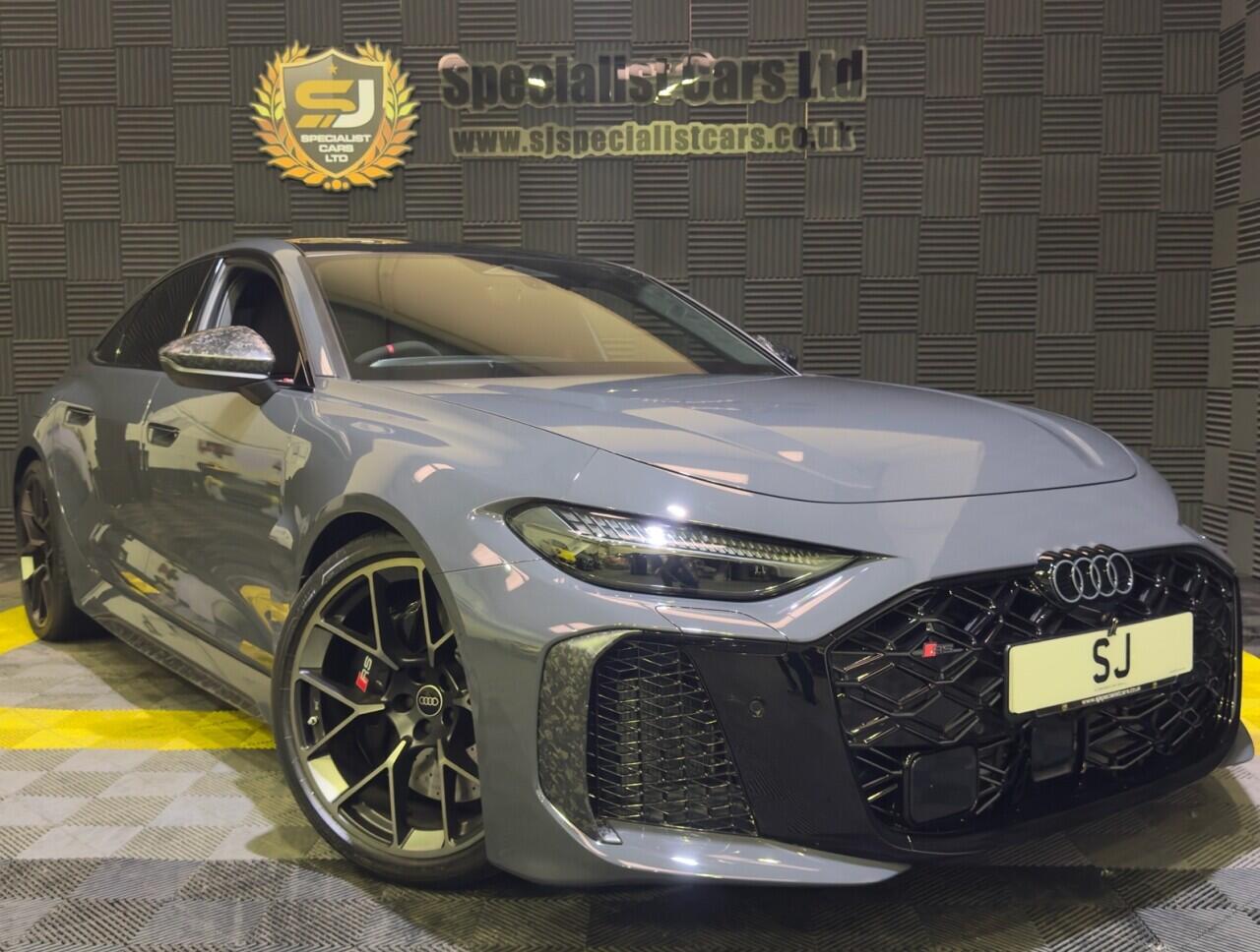 Audi RS5 main image