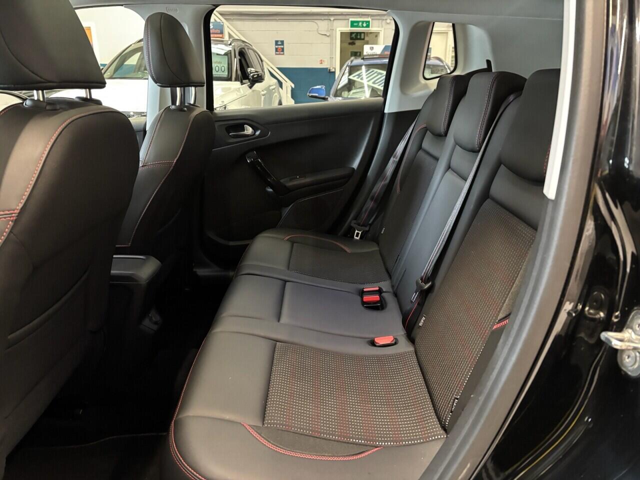Peugeot 2008 view 21