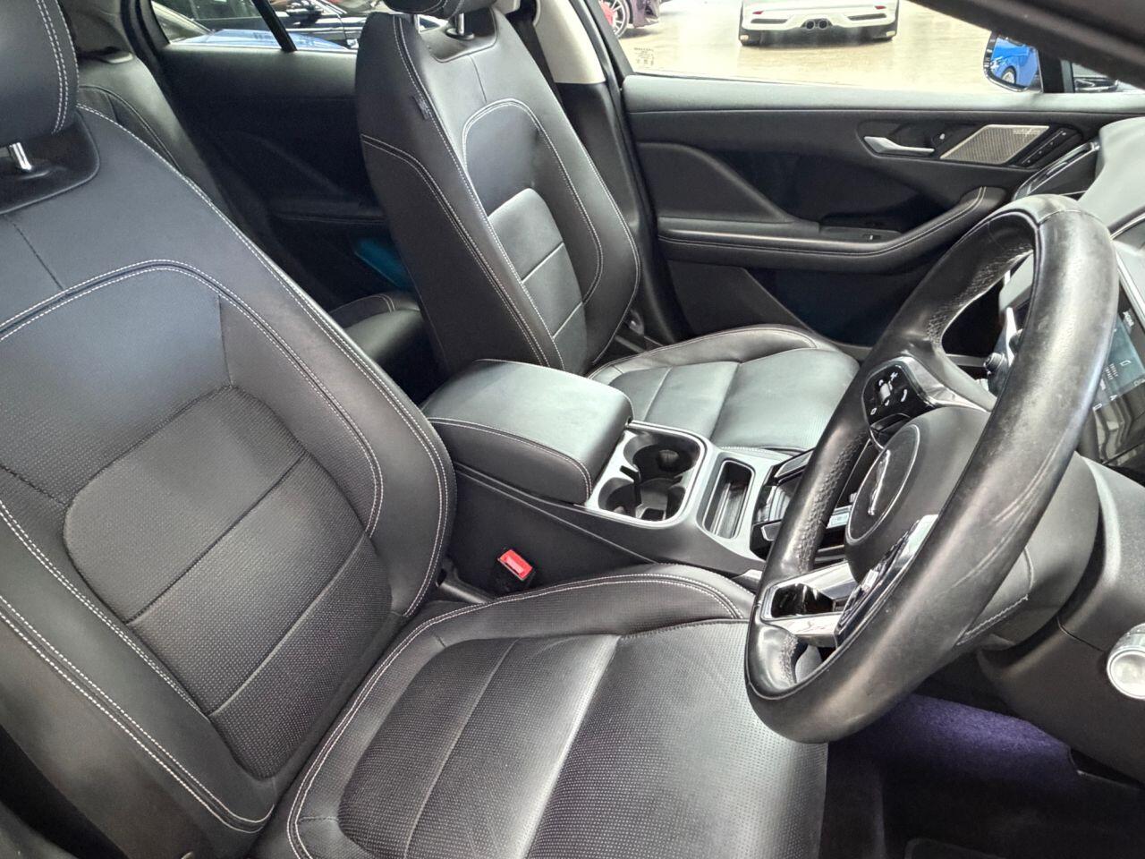 Jaguar I-Pace view 17