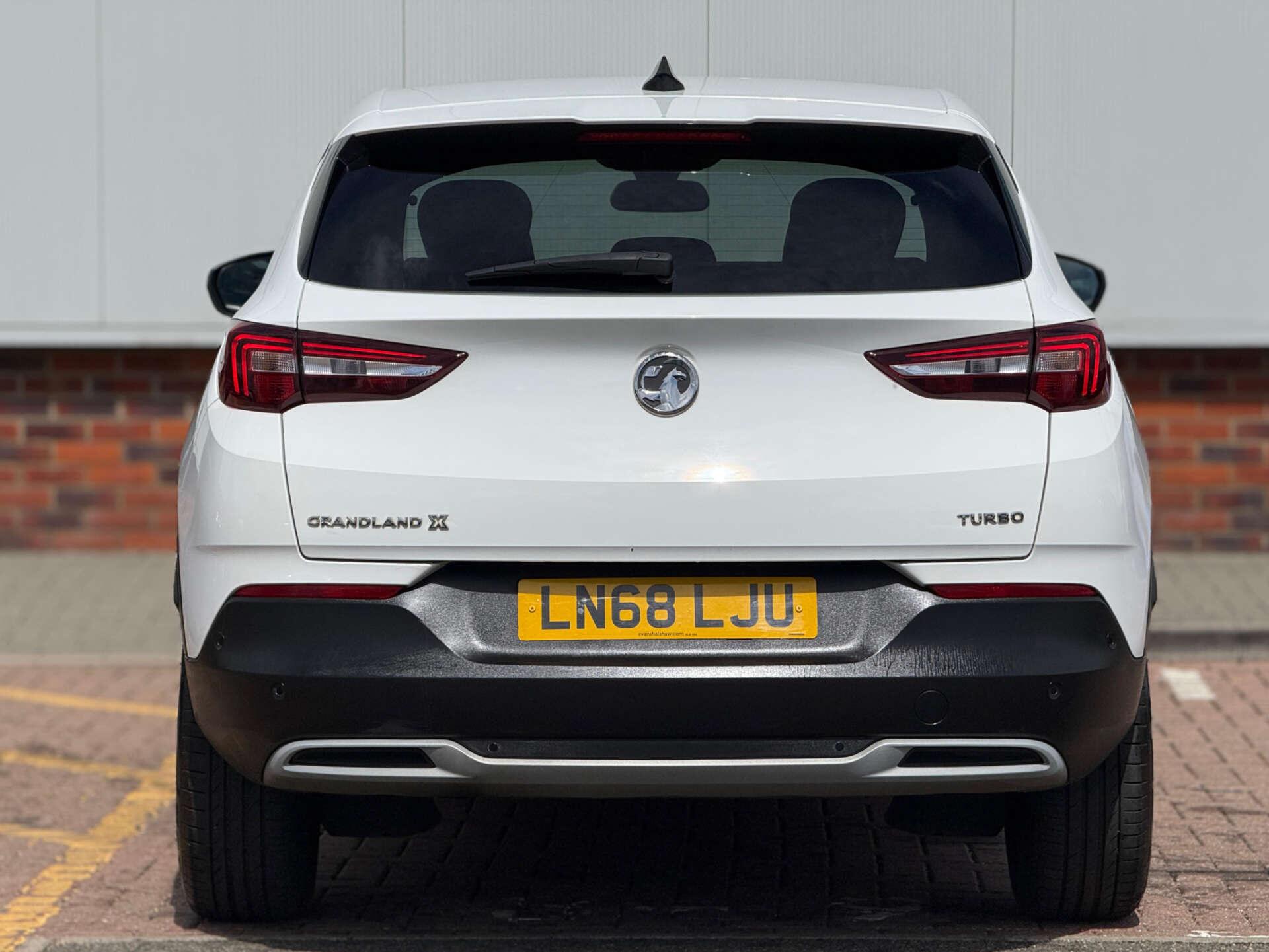 Vauxhall Grandland X view 5