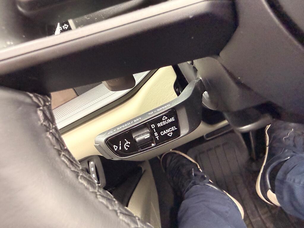 Porsche 911 view 56