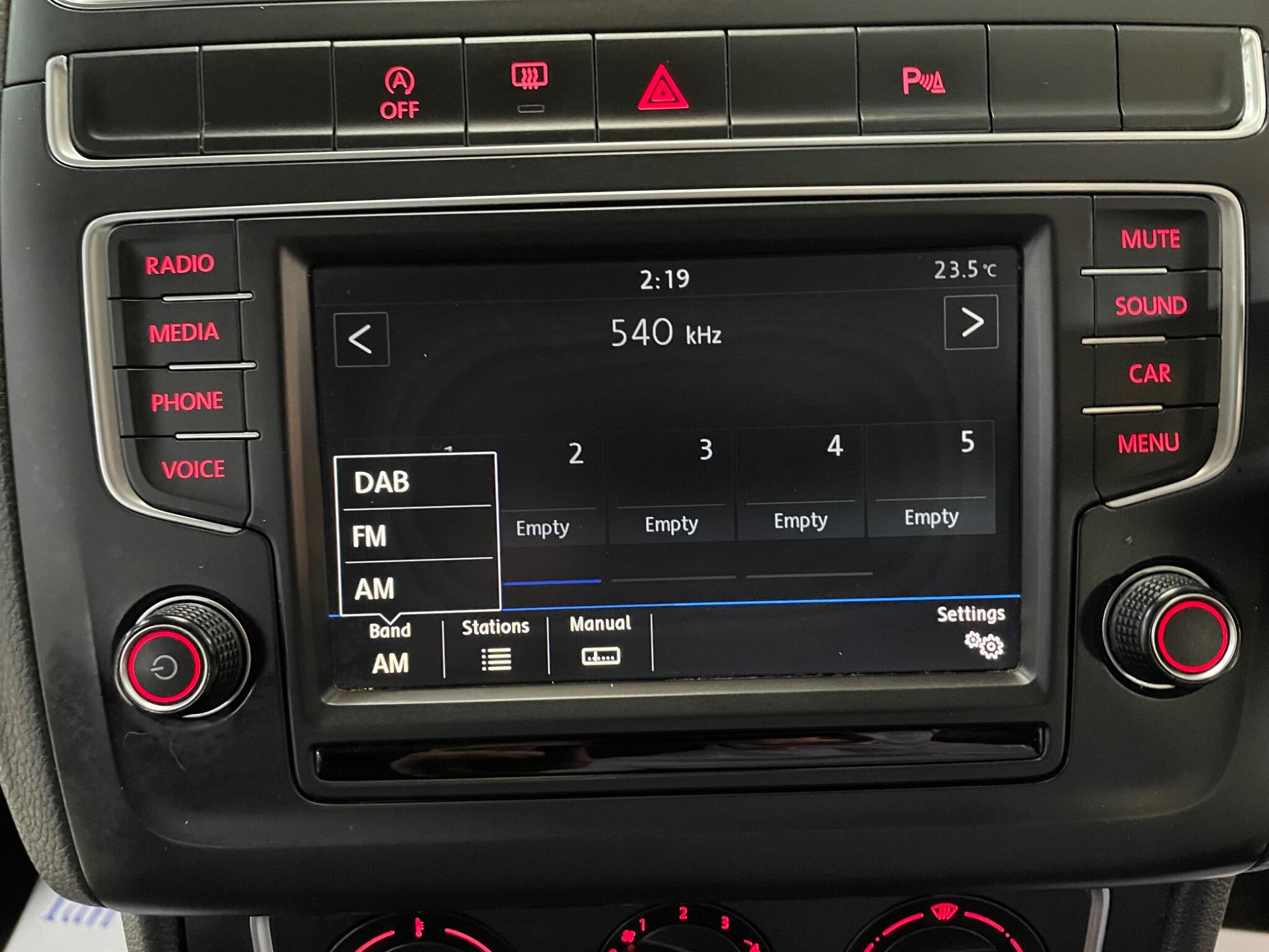 Volkswagen Polo view 18
