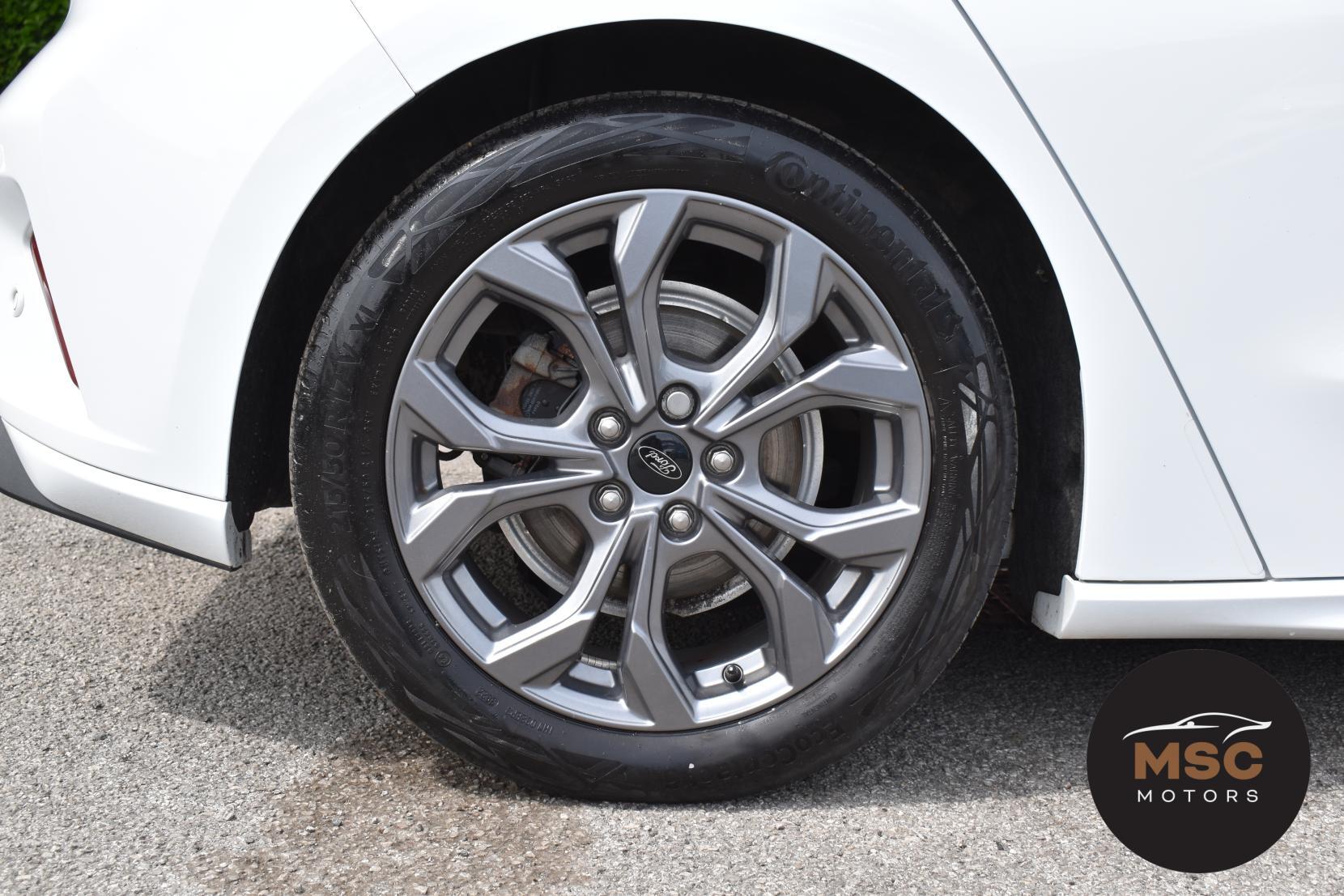 Ford Focus view 26