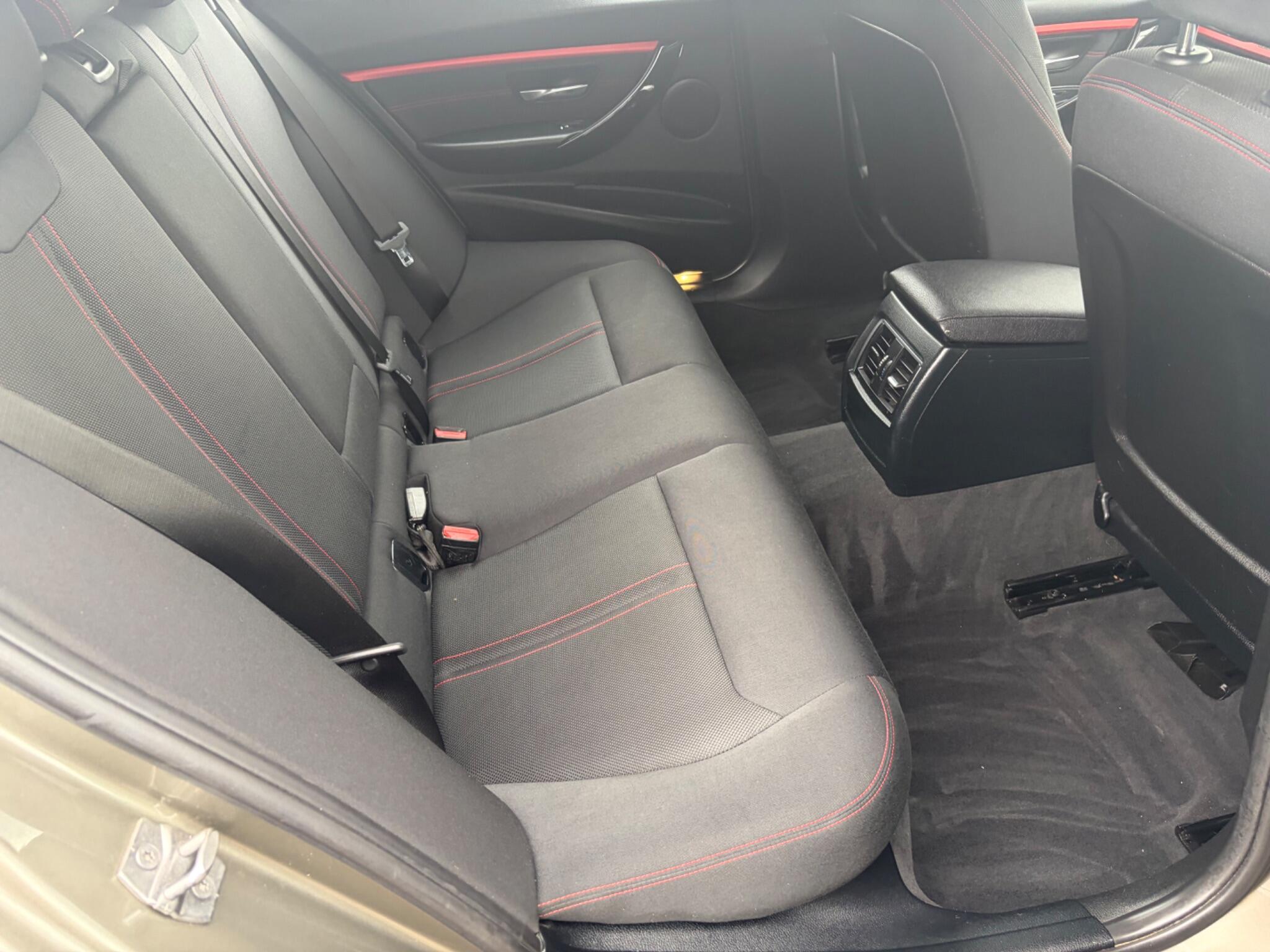 BMW 3 Series view 60