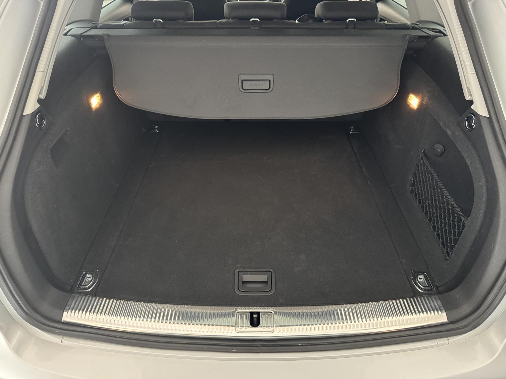 Audi A4 Avant view 79