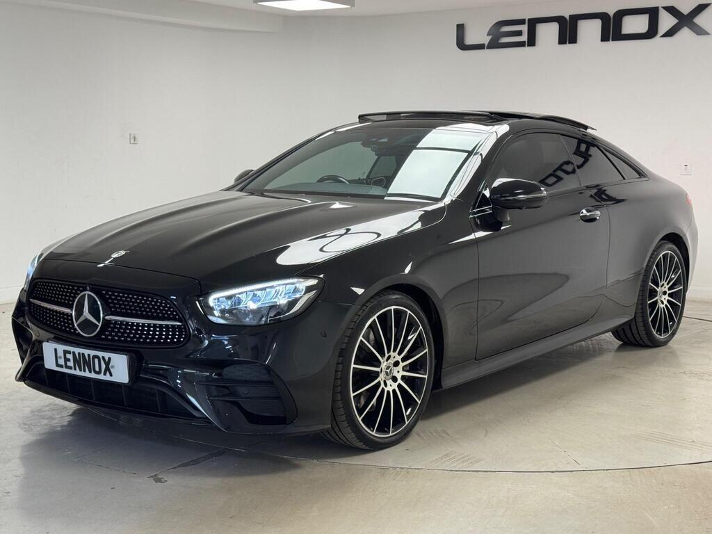 Mercedes-Benz E-Class view 3